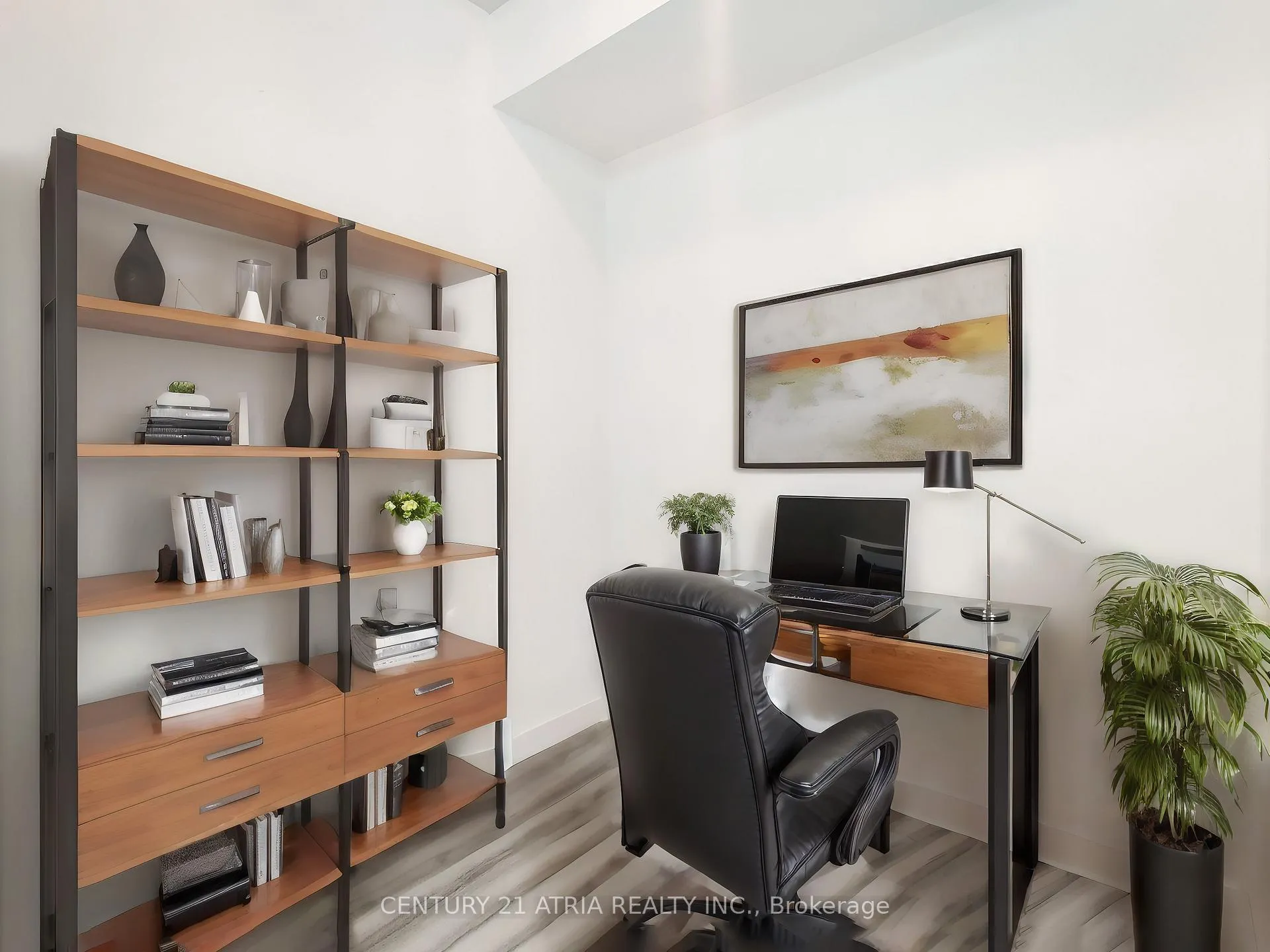 Photo 4 of Unit 511, 9 Spadina Avenue, Toronto, Waterfront Communities — HOMEH