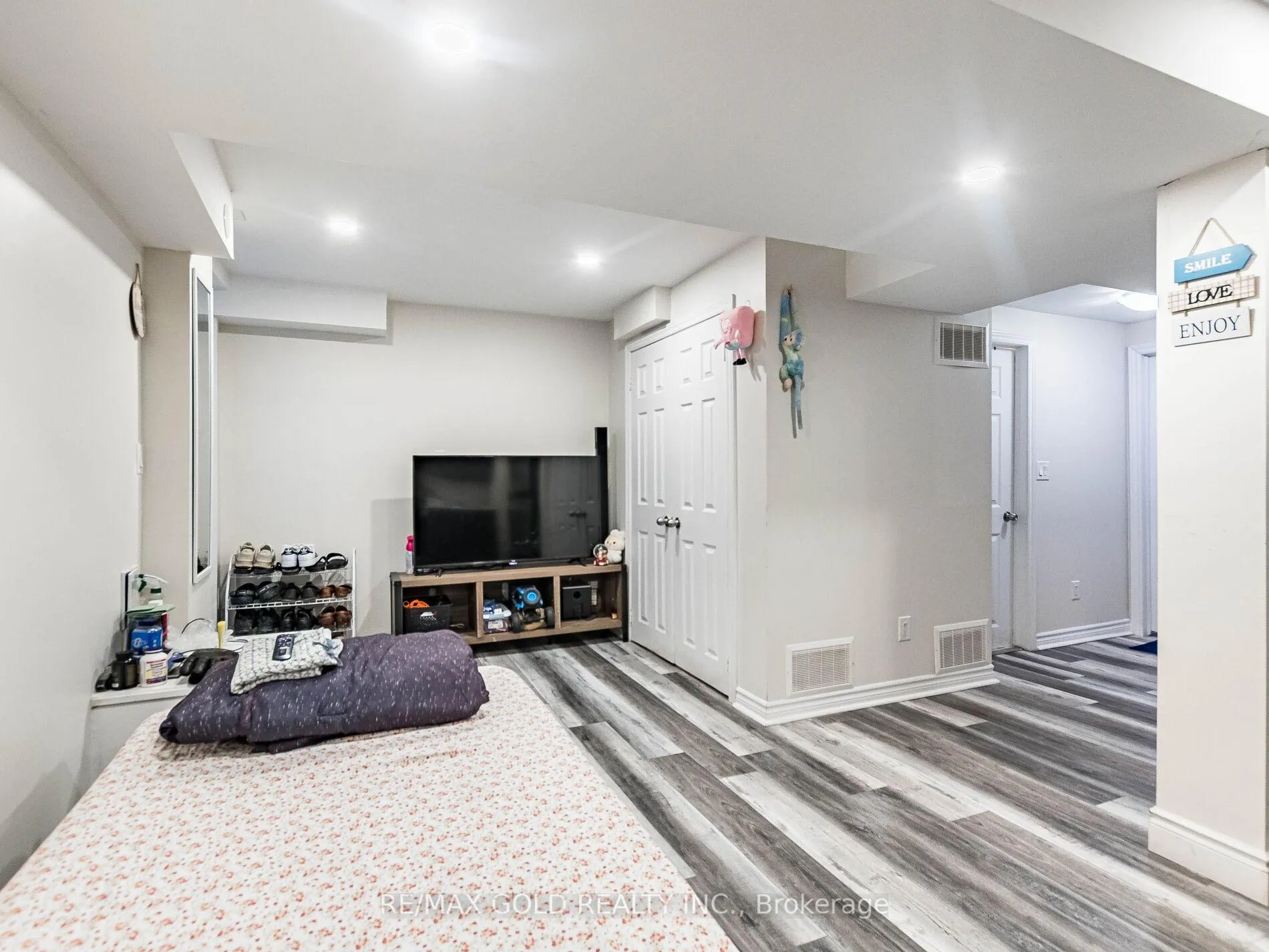 Photo 33 of 47 Connolly Crescent, Brampton, Sandringham-Wellington — HOMEH
