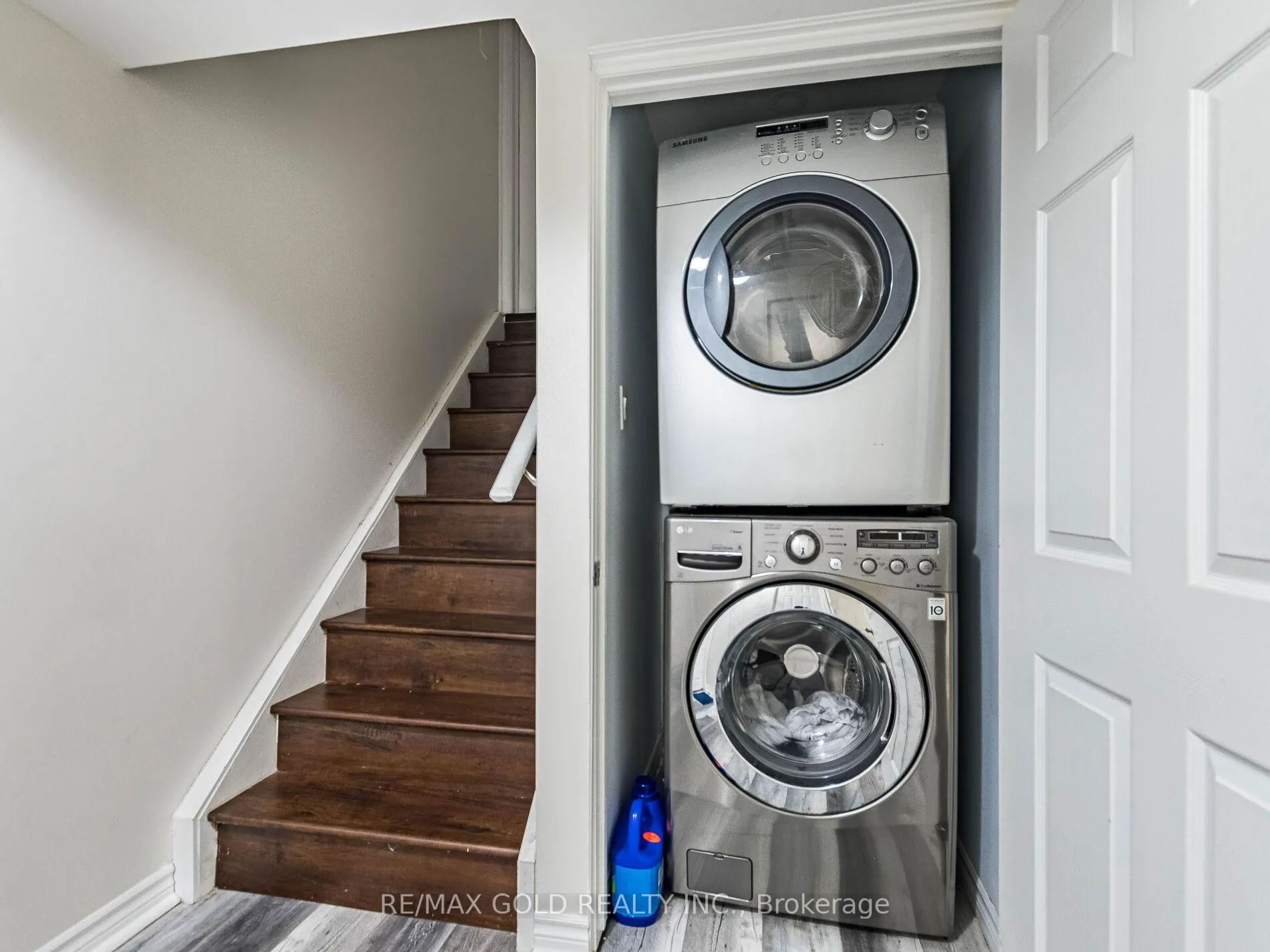Photo 38 of 47 Connolly Crescent, Brampton, Sandringham-Wellington — HOMEH