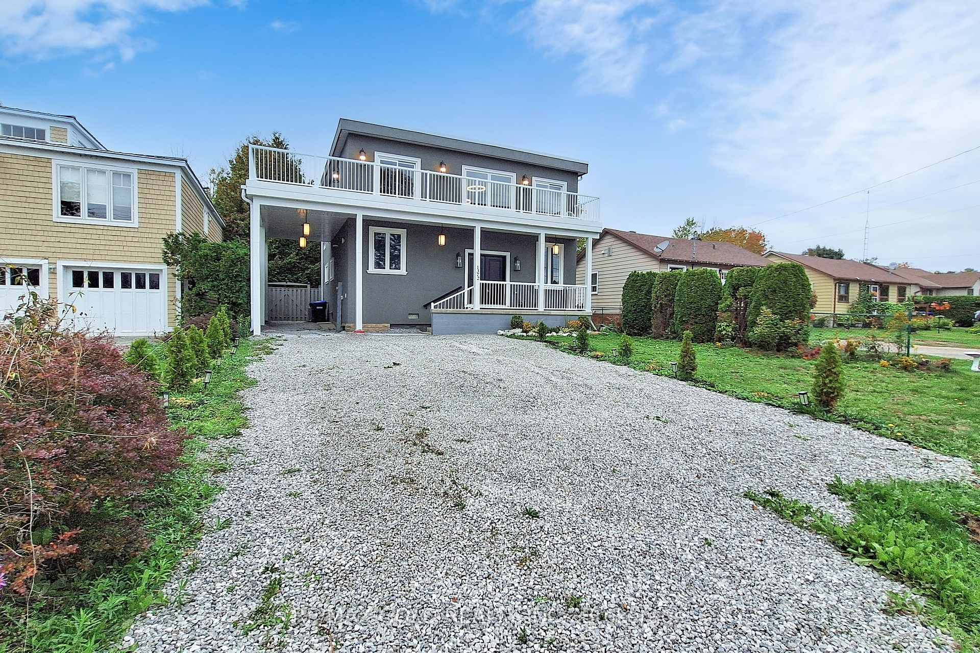 Photo 2 of 1372 Maple Road, Innisfil, Rural Innisfil — HOMEH