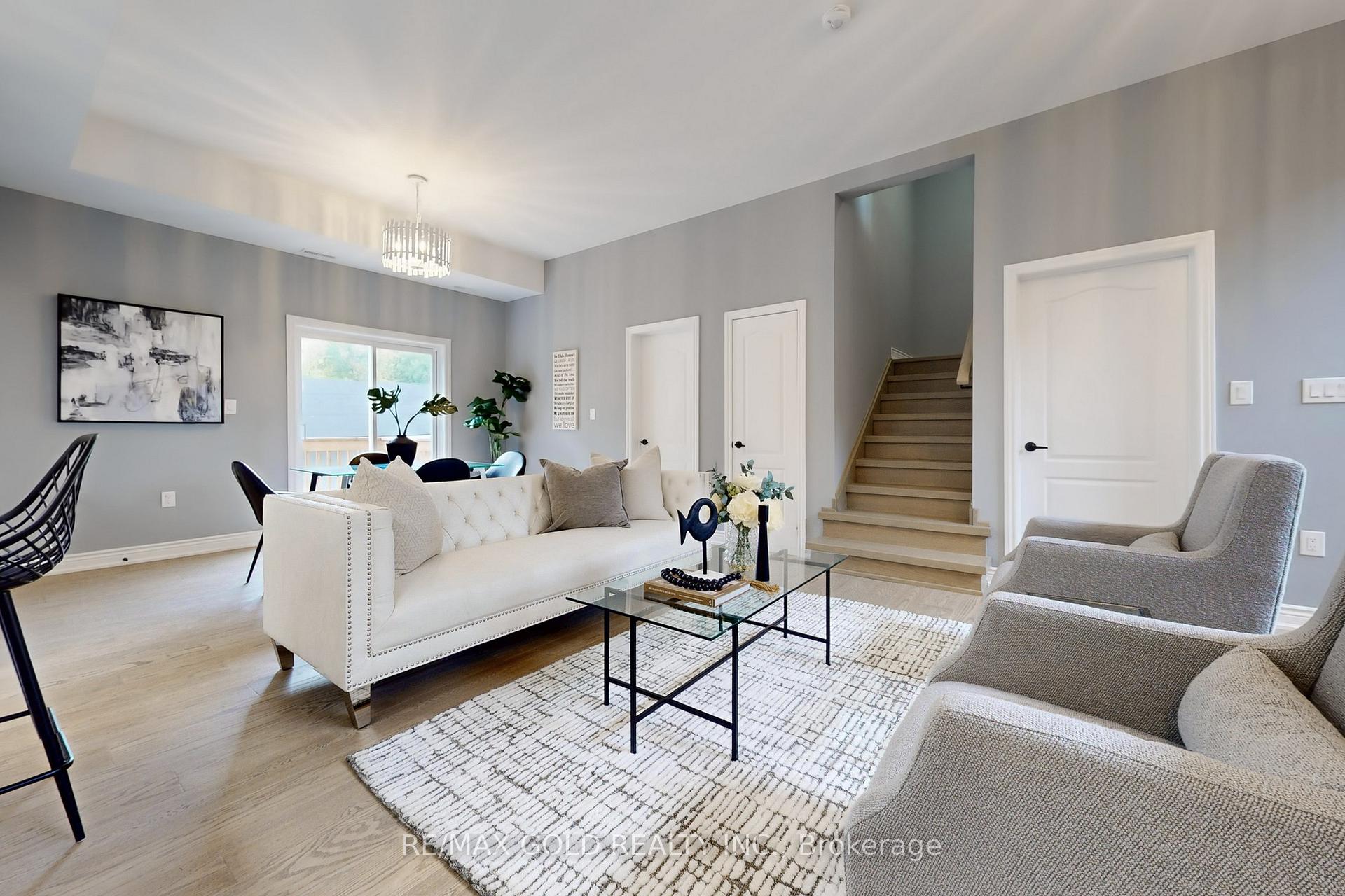 Photo 8 of 1372 Maple Road, Innisfil, Rural Innisfil — HOMEH