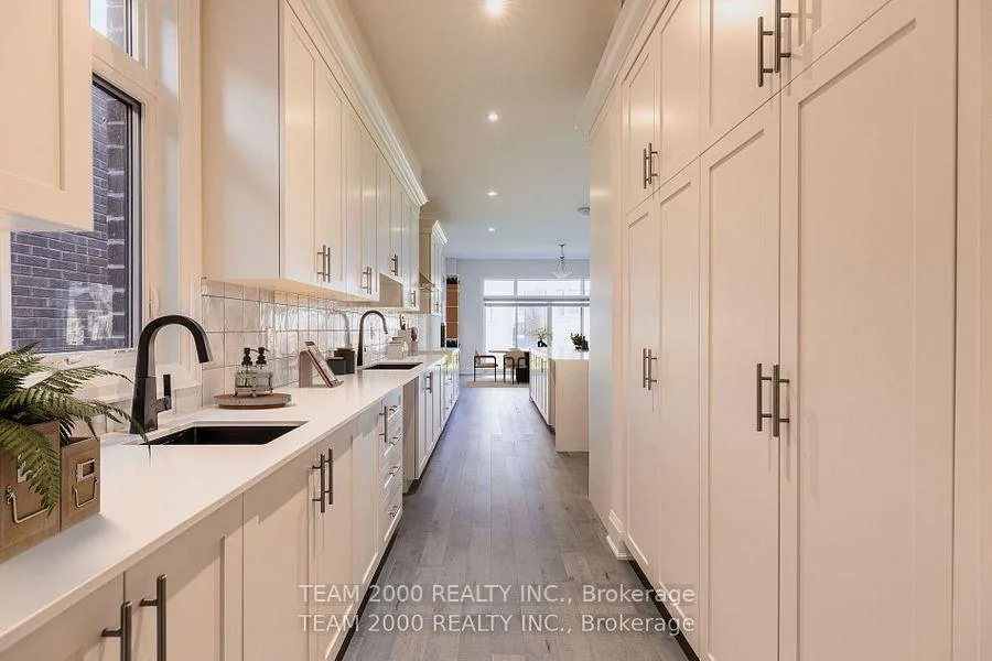 Photo 6 of 20 Terravista Crescent, Vaughan, Vellore Village — HOMEH