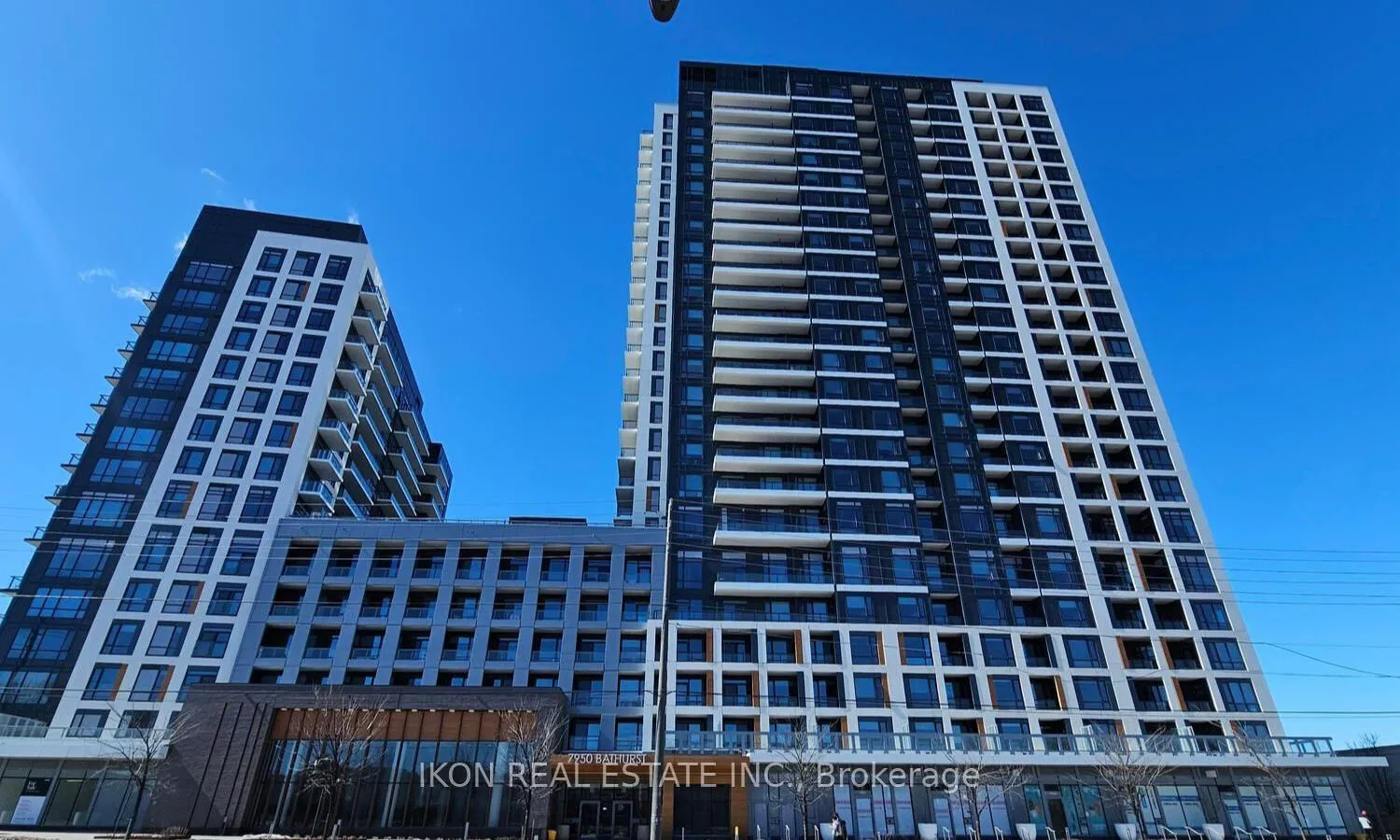 Front of Unit 2503, 7950 Bathurst Street