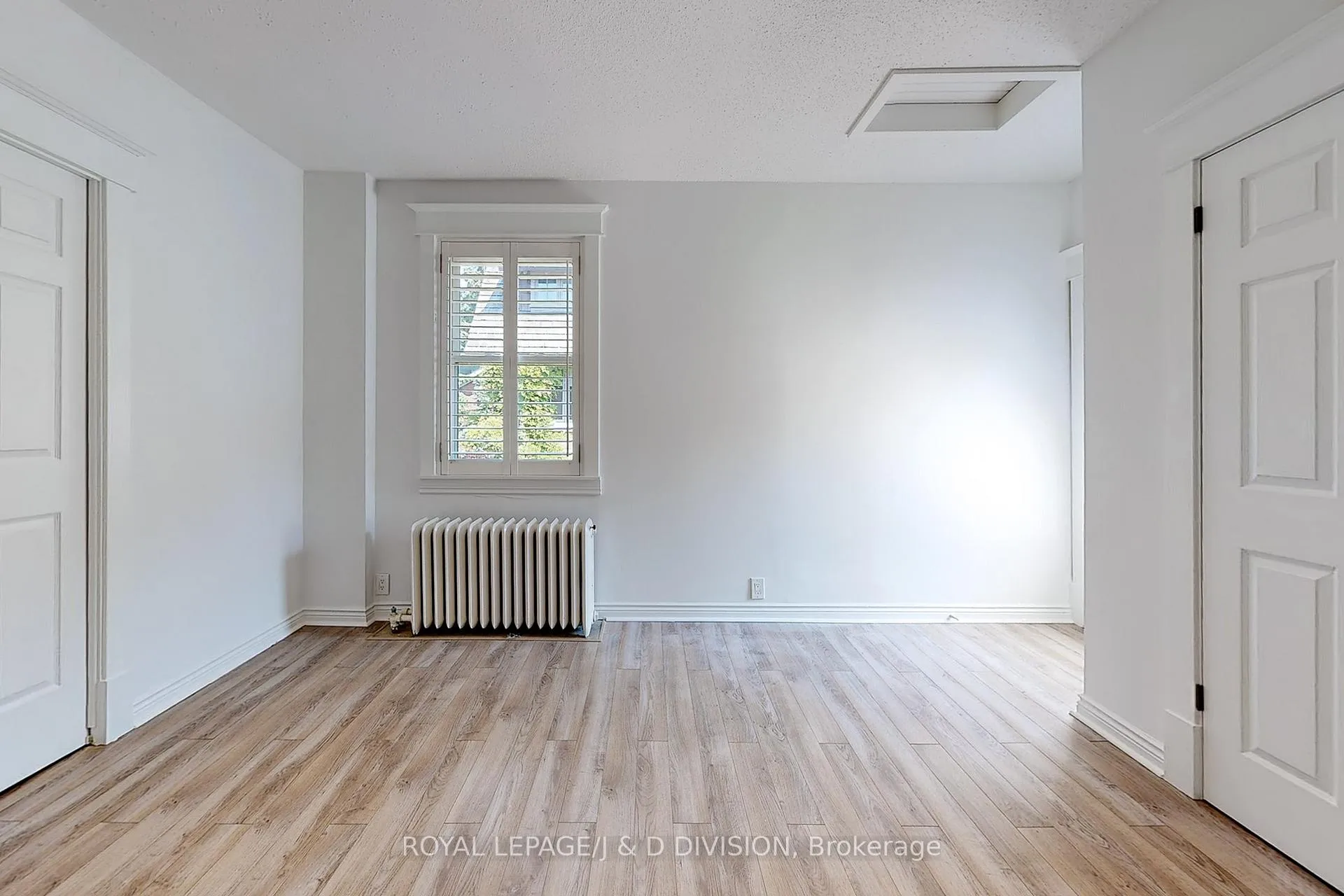Photo 22 of Unit Upper, 17 Humewood Drive, Toronto, Humewood-Cedarvale — HOMEH
