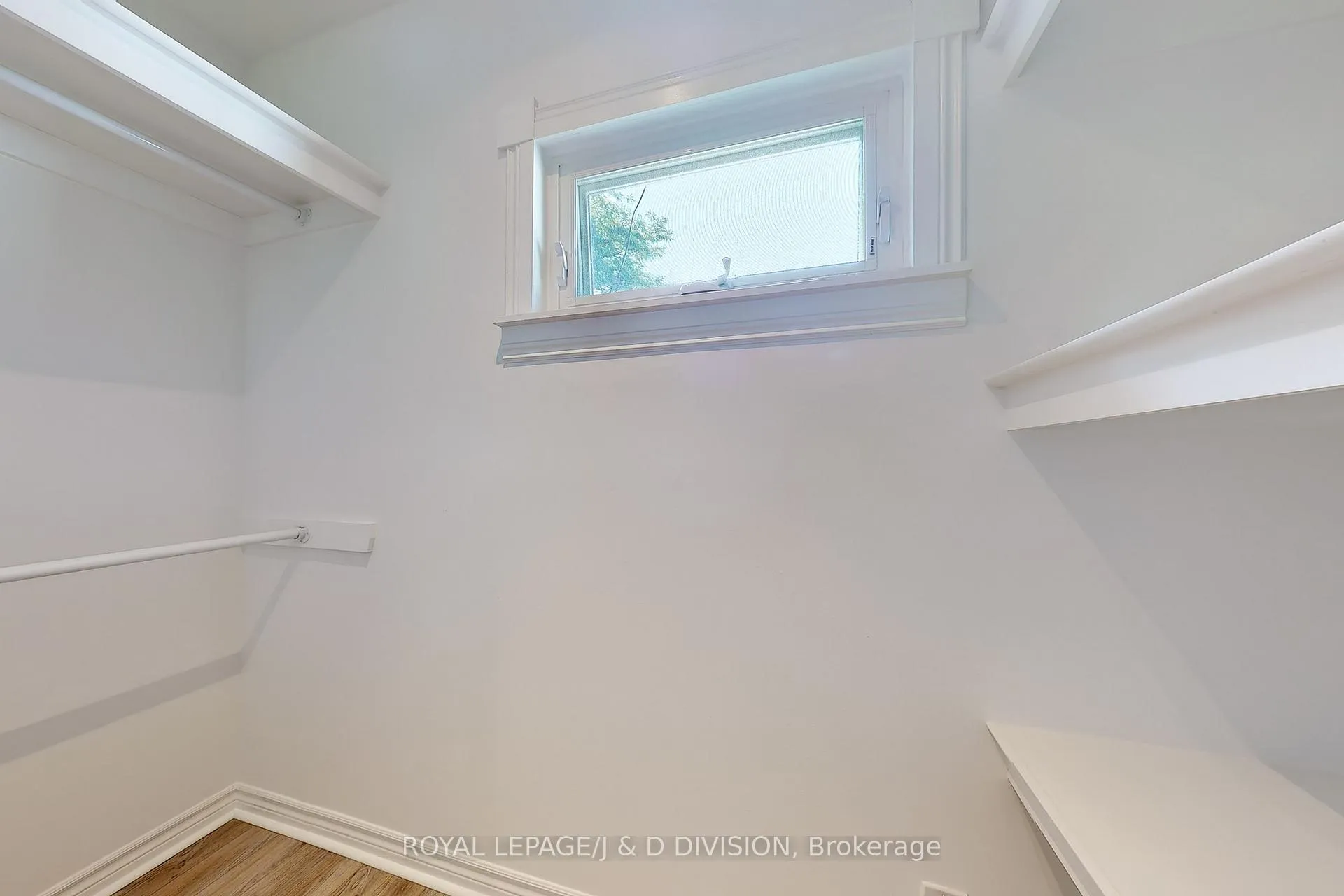 Photo 30 of Unit Upper, 17 Humewood Drive, Toronto, Humewood-Cedarvale — HOMEH