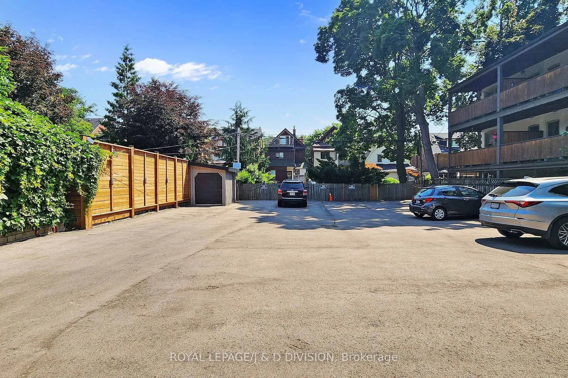 Photo 40 of Unit Upper, 17 Humewood Drive, Toronto, Humewood-Cedarvale — HOMEH