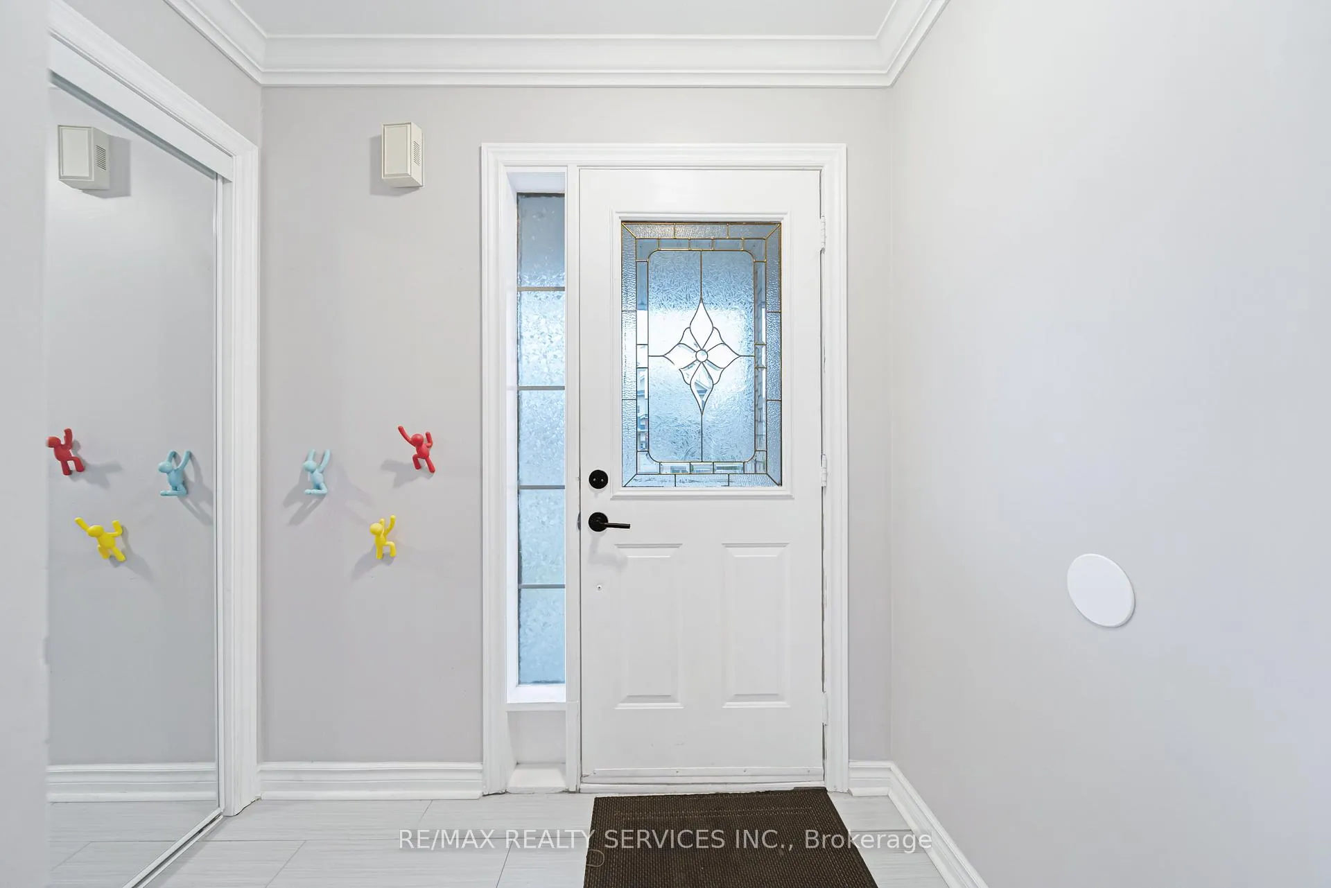 Photo 5 of 23 Earl Grey Crescent, Brampton, Fletcher's Meadow — HOMEH