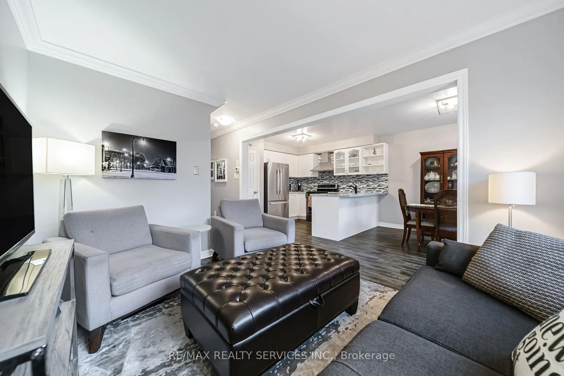 Photo 12 of 23 Earl Grey Crescent, Brampton, Fletcher's Meadow — HOMEH