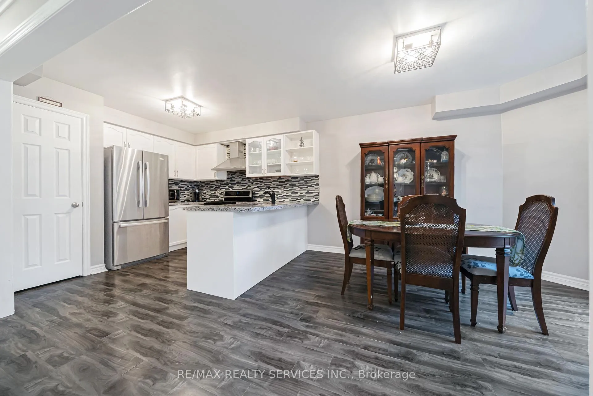 Photo 13 of 23 Earl Grey Crescent, Brampton, Fletcher's Meadow — HOMEH