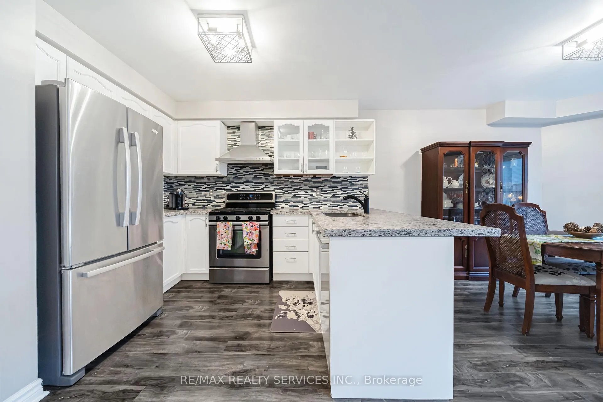 Photo 17 of 23 Earl Grey Crescent, Brampton, Fletcher's Meadow — HOMEH