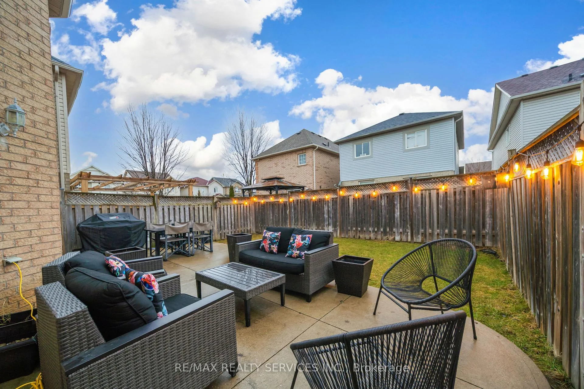 Photo 42 of 23 Earl Grey Crescent, Brampton, Fletcher's Meadow — HOMEH