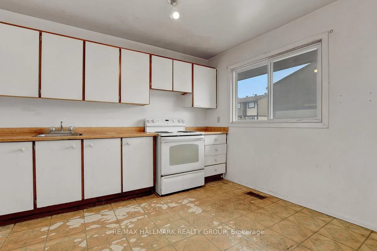 Photo 16 of Unit 82, 2770 Pimlico Crescent, Ottawa, Emerald Woods/Sawmill Creek — HOMEH
