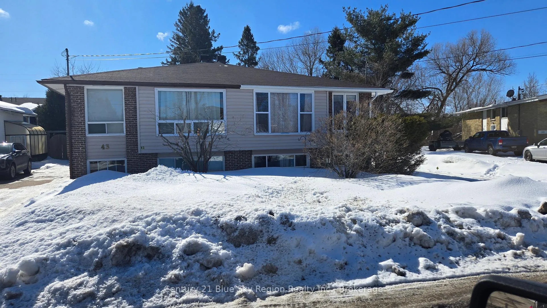 Photo 1 of 43 Charlton Crescent, North Bay, Ferris — HOMEH