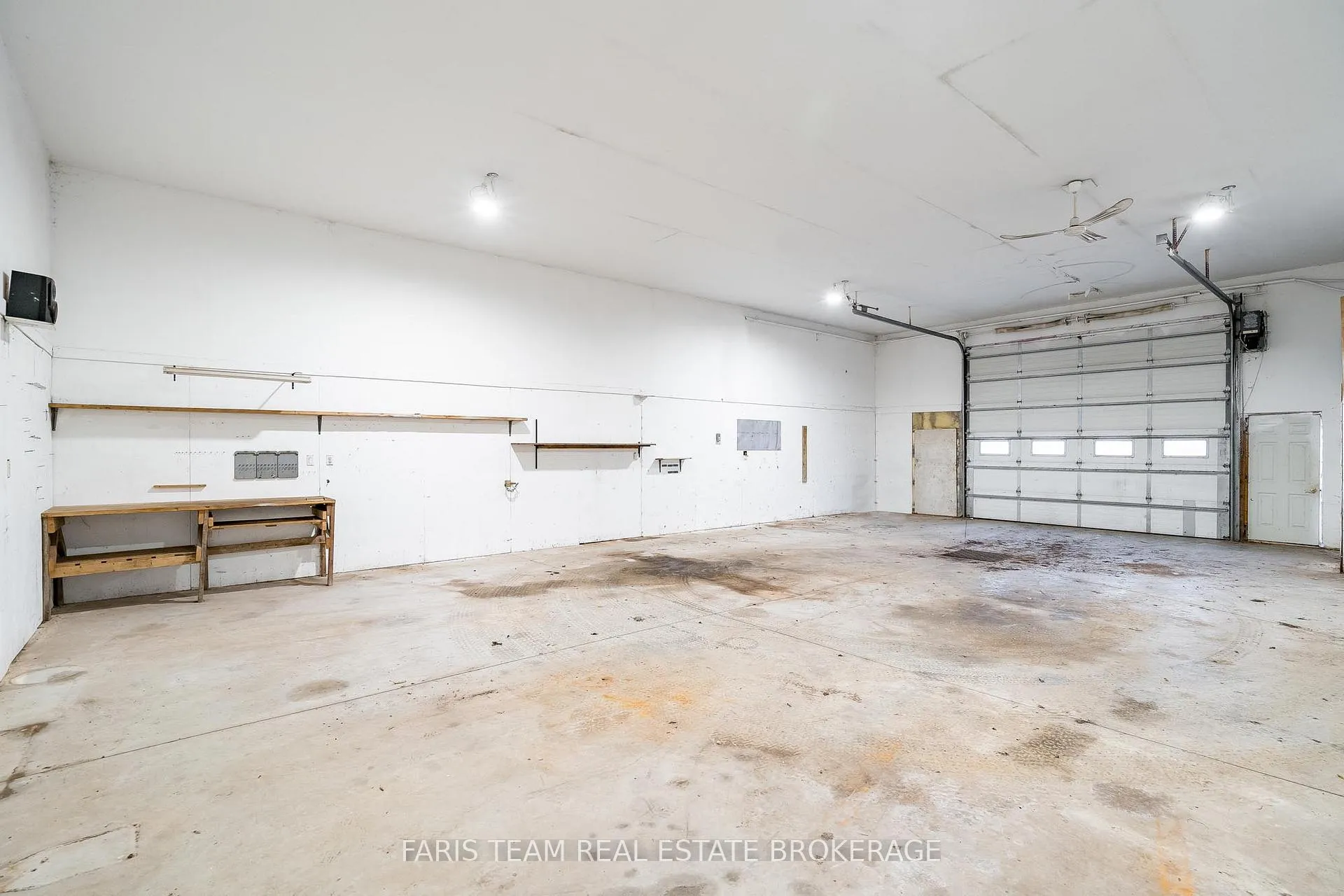 Photo 4 of 8949 Smith Road, Essa, Rural Essa — HOMEH