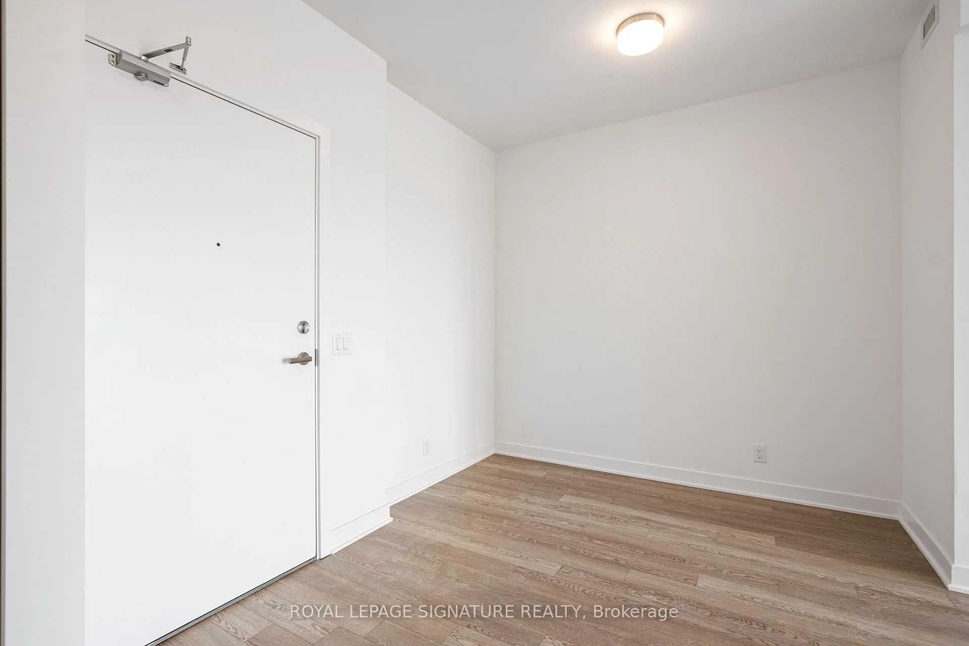 Photo 2 of Unit 601, 51 Clarington Boulevard, Clarington, Bowmanville — HOMEH