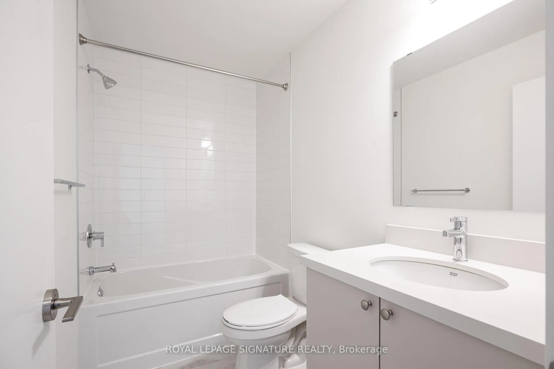 Photo 5 of Unit 601, 51 Clarington Boulevard, Clarington, Bowmanville — HOMEH