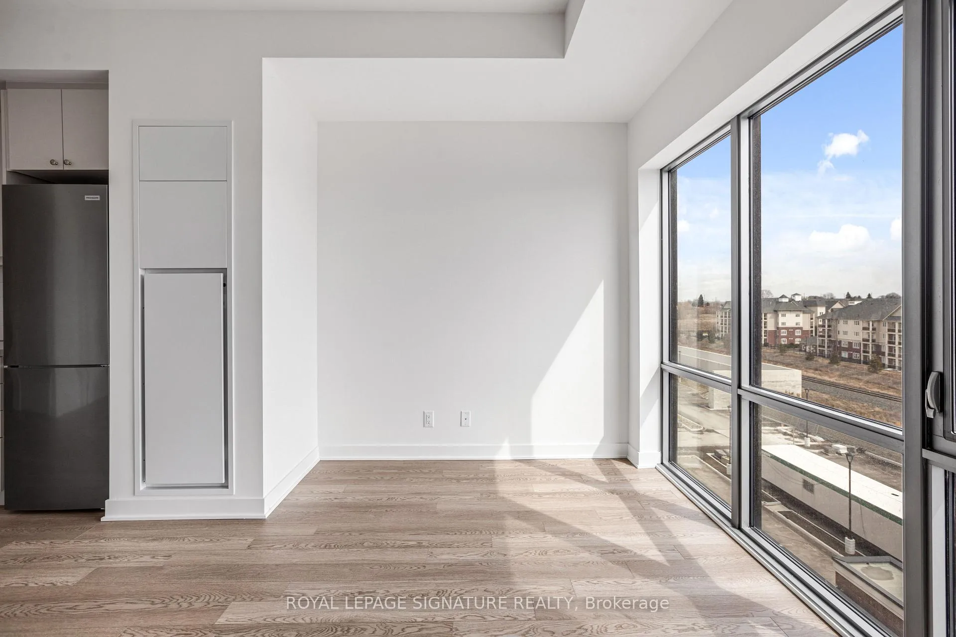 Photo 15 of Unit 601, 51 Clarington Boulevard, Clarington, Bowmanville — HOMEH