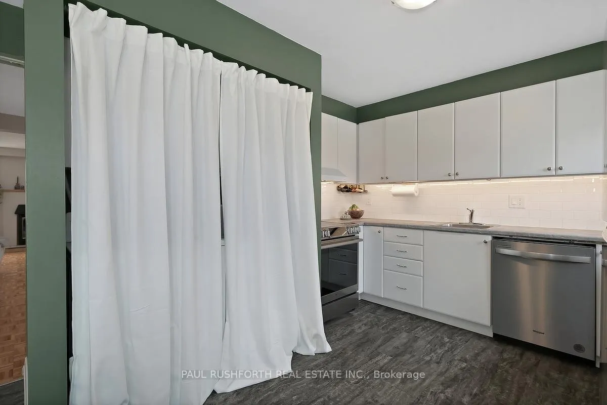 Photo 16 of 3G Crestlea Crescent, Ottawa, Tanglewood — HOMEH