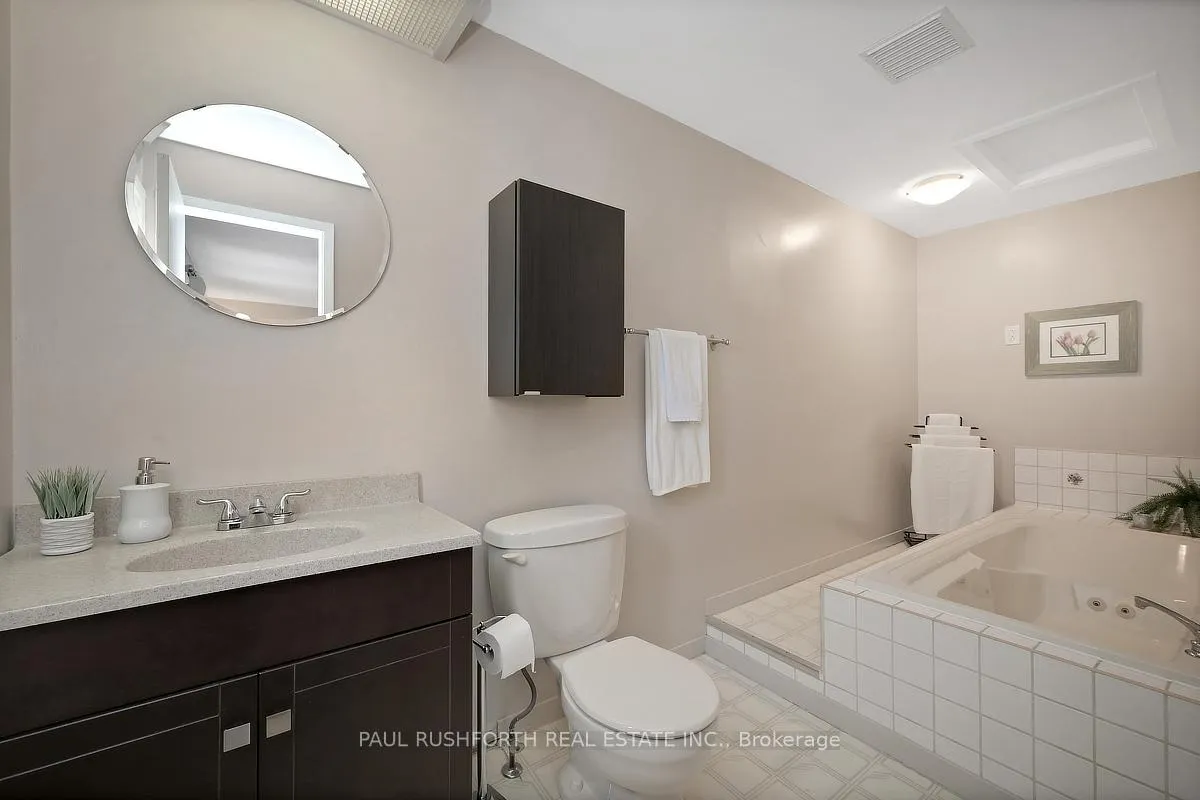 Photo 21 of 3G Crestlea Crescent, Ottawa, Tanglewood — HOMEH