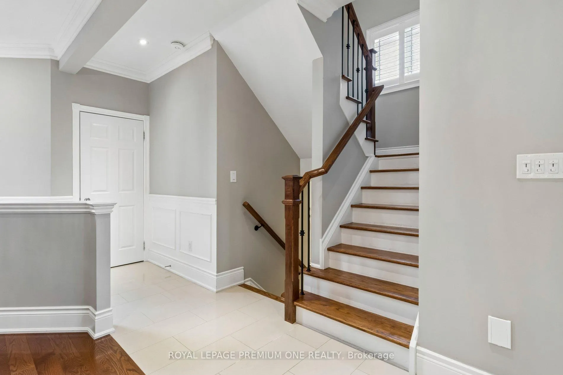Photo 7 of 26 Sequoia Road, Vaughan, Sonoma Heights — HOMEH