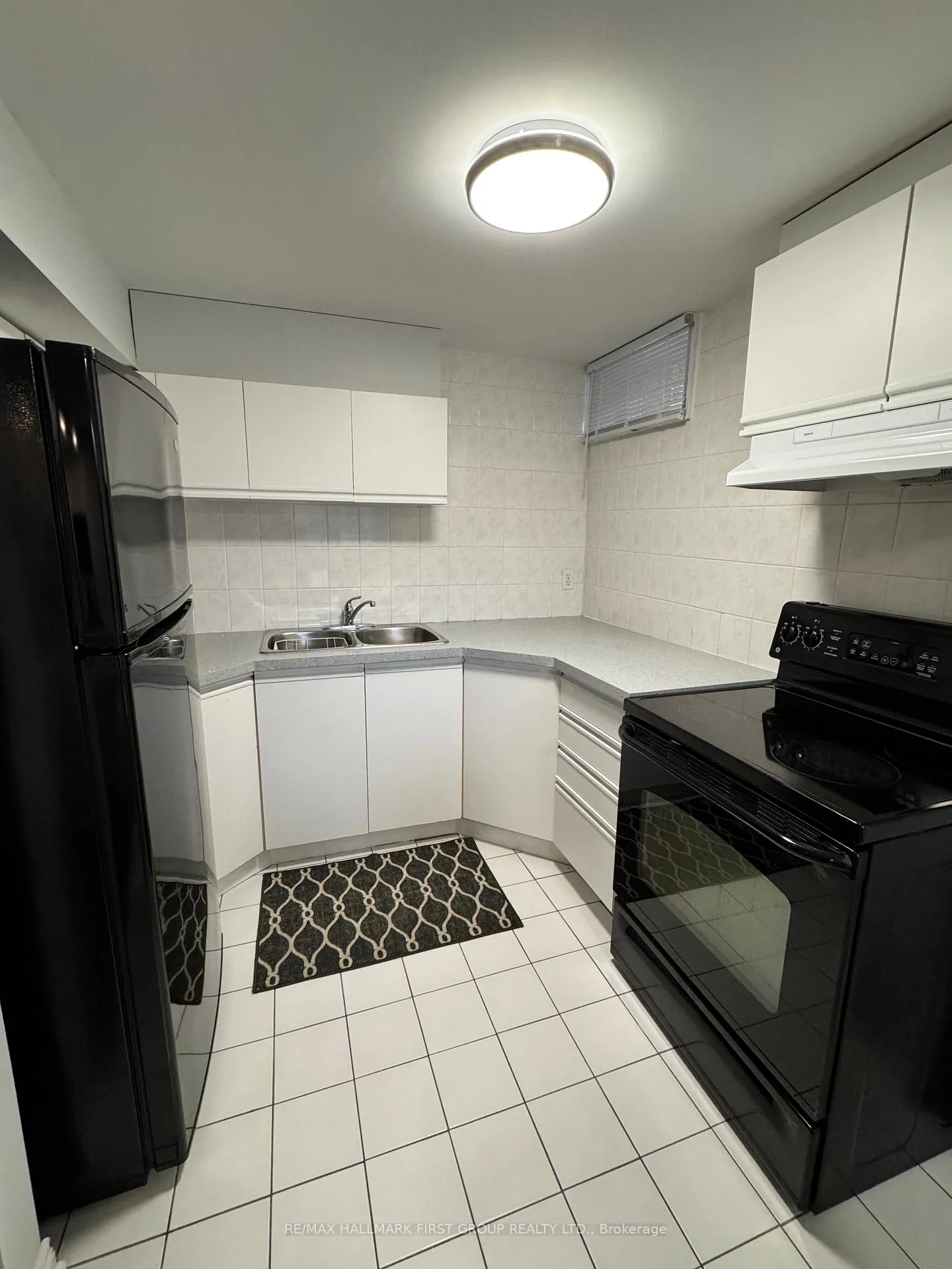 Photo 9 of Unit Lower, 1385 Ferncliff Circle, Pickering, Liverpool — HOMEH