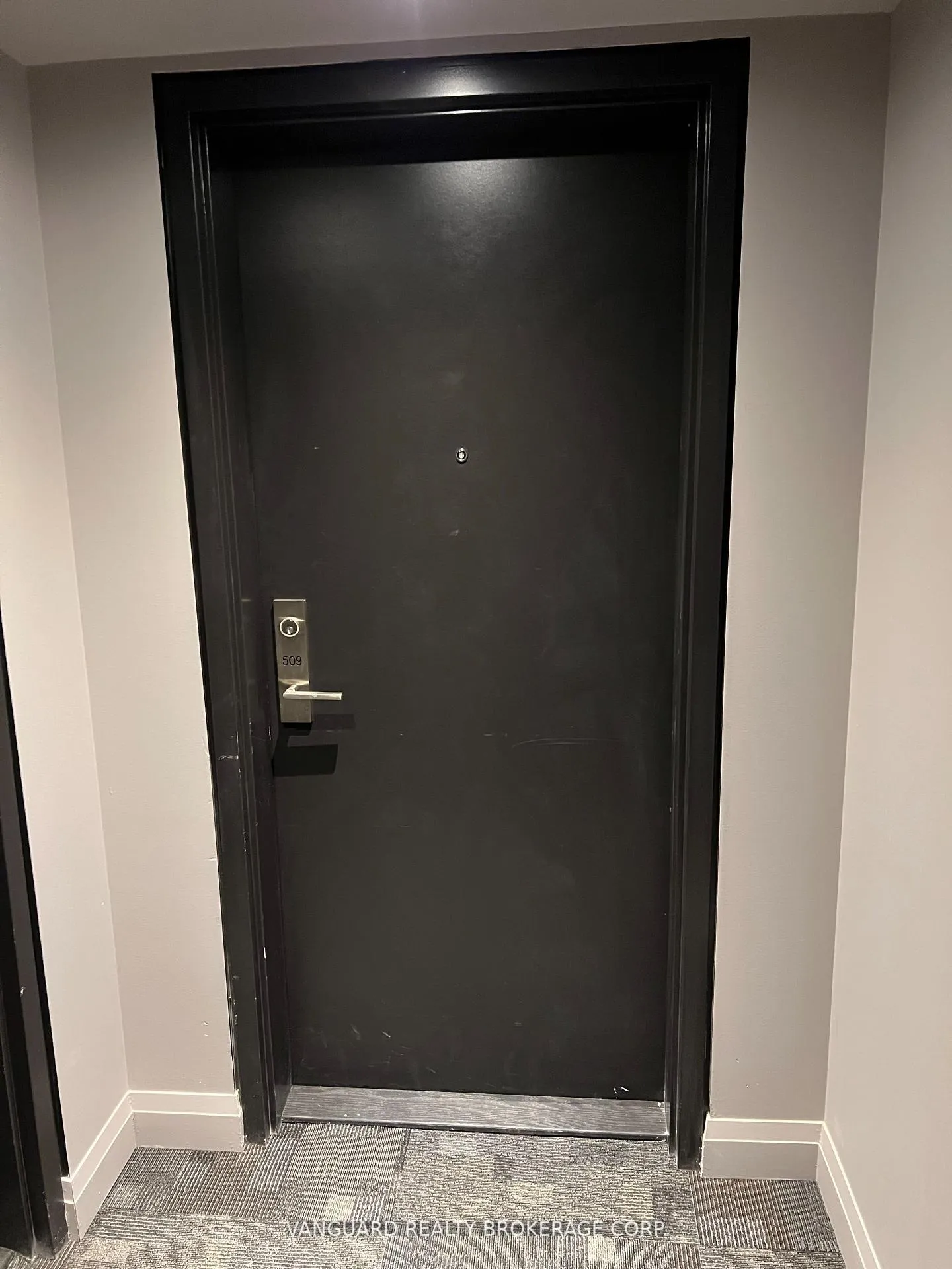 Photo 2 of Unit 509, 408 Browns Line, Etobicoke, Alderwood — HOMEH