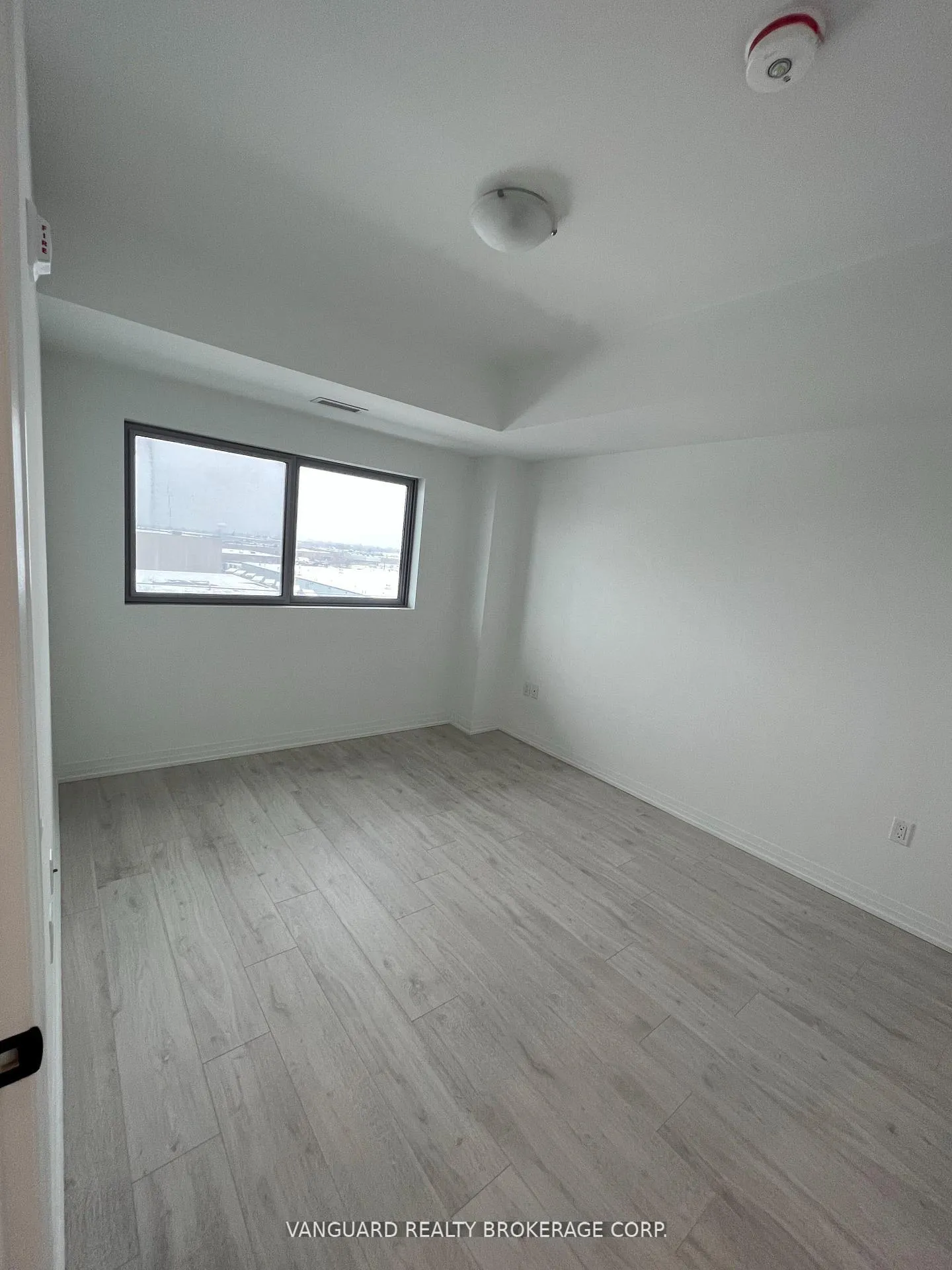 Photo 8 of Unit 509, 408 Browns Line, Etobicoke, Alderwood — HOMEH