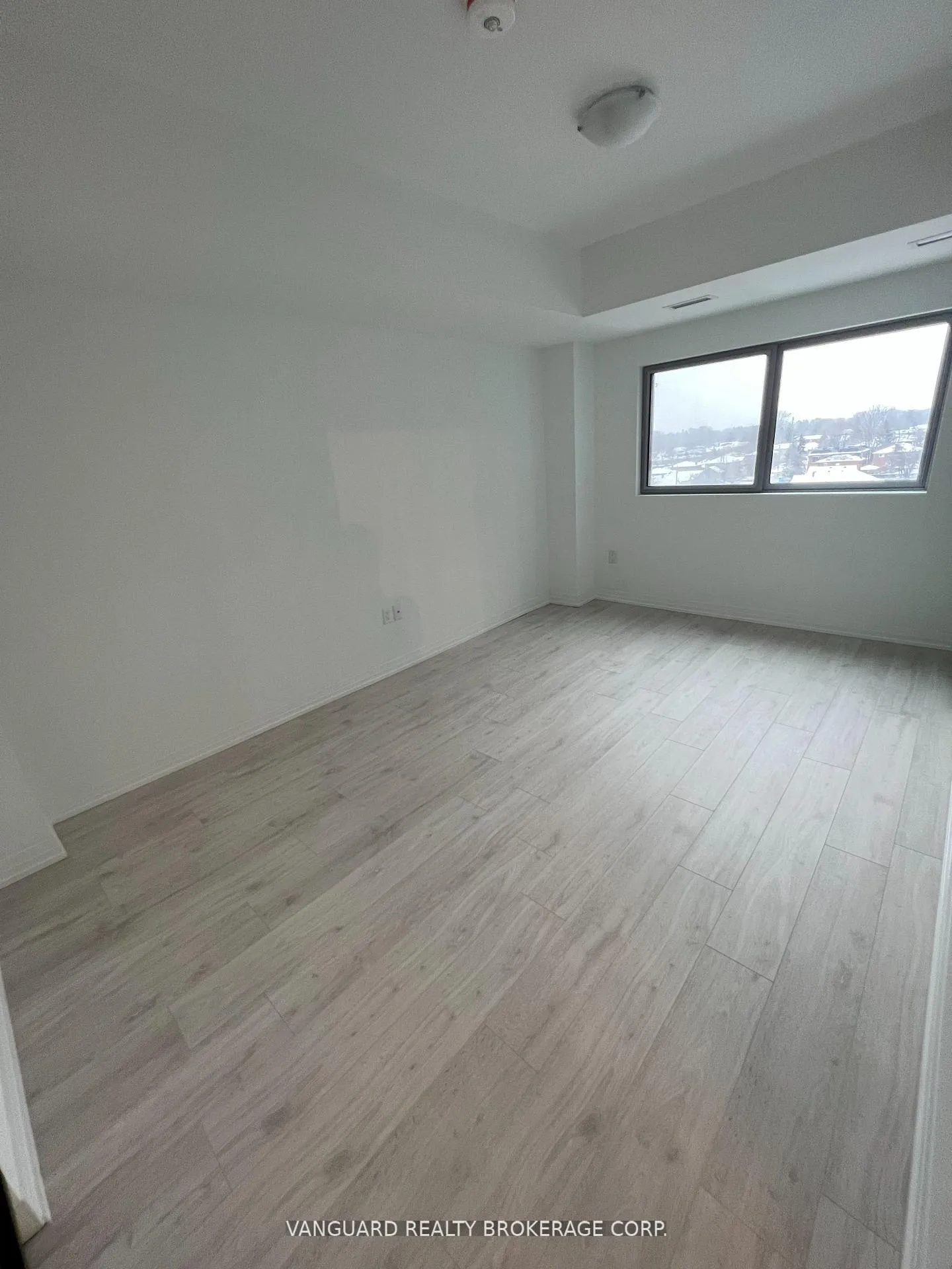 Photo 9 of Unit 509, 408 Browns Line, Etobicoke, Alderwood — HOMEH