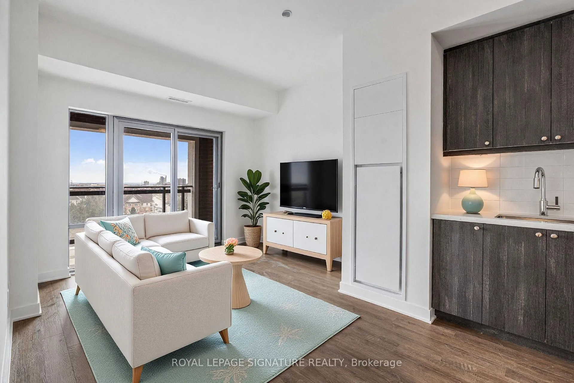 Photo 1 of Unit 625, 51 Clarington Boulevard, Clarington, Bowmanville — HOMEH