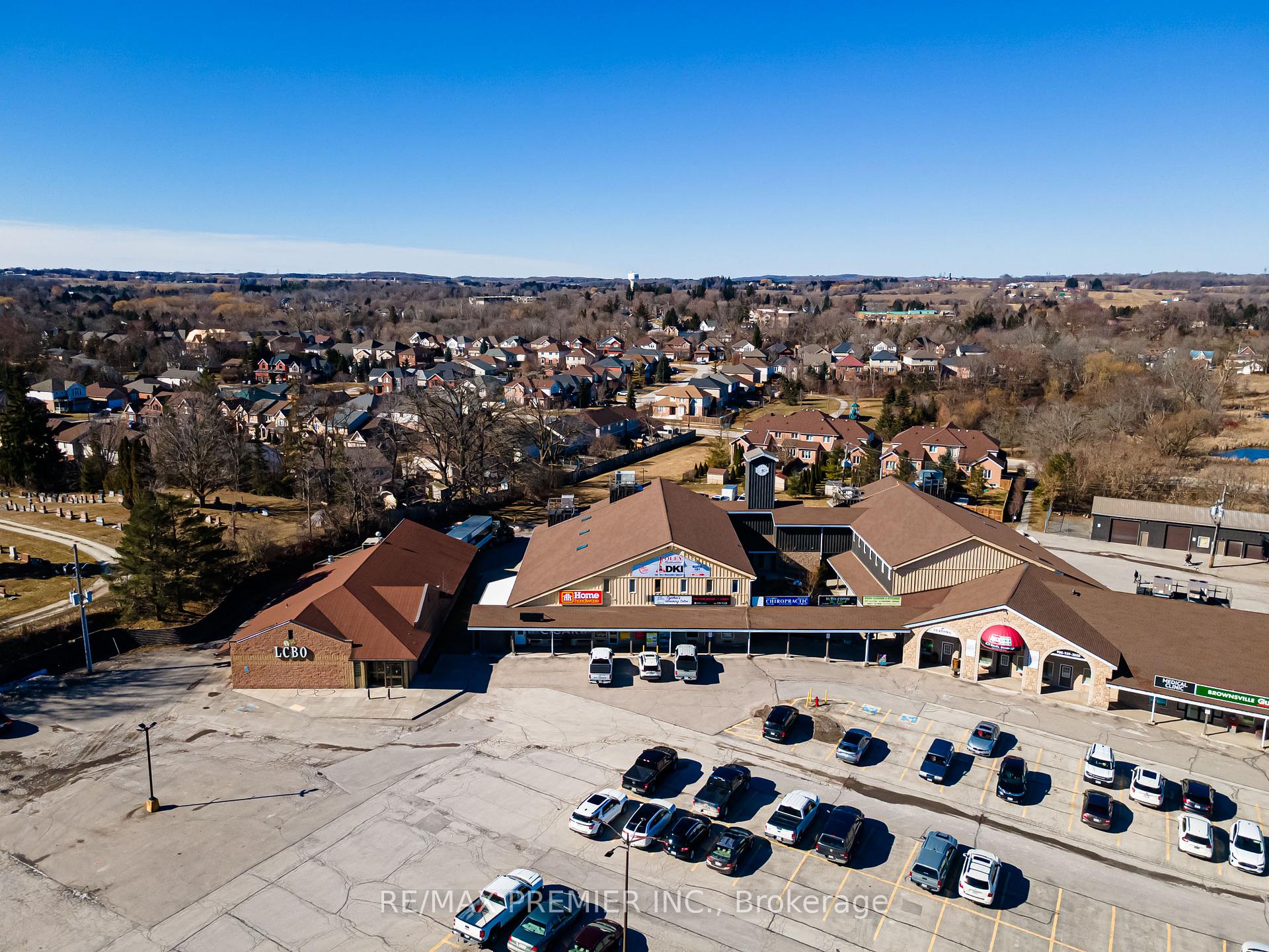 Photo 18 of 50 Dillane Drive, King, Schomberg — HOMEH