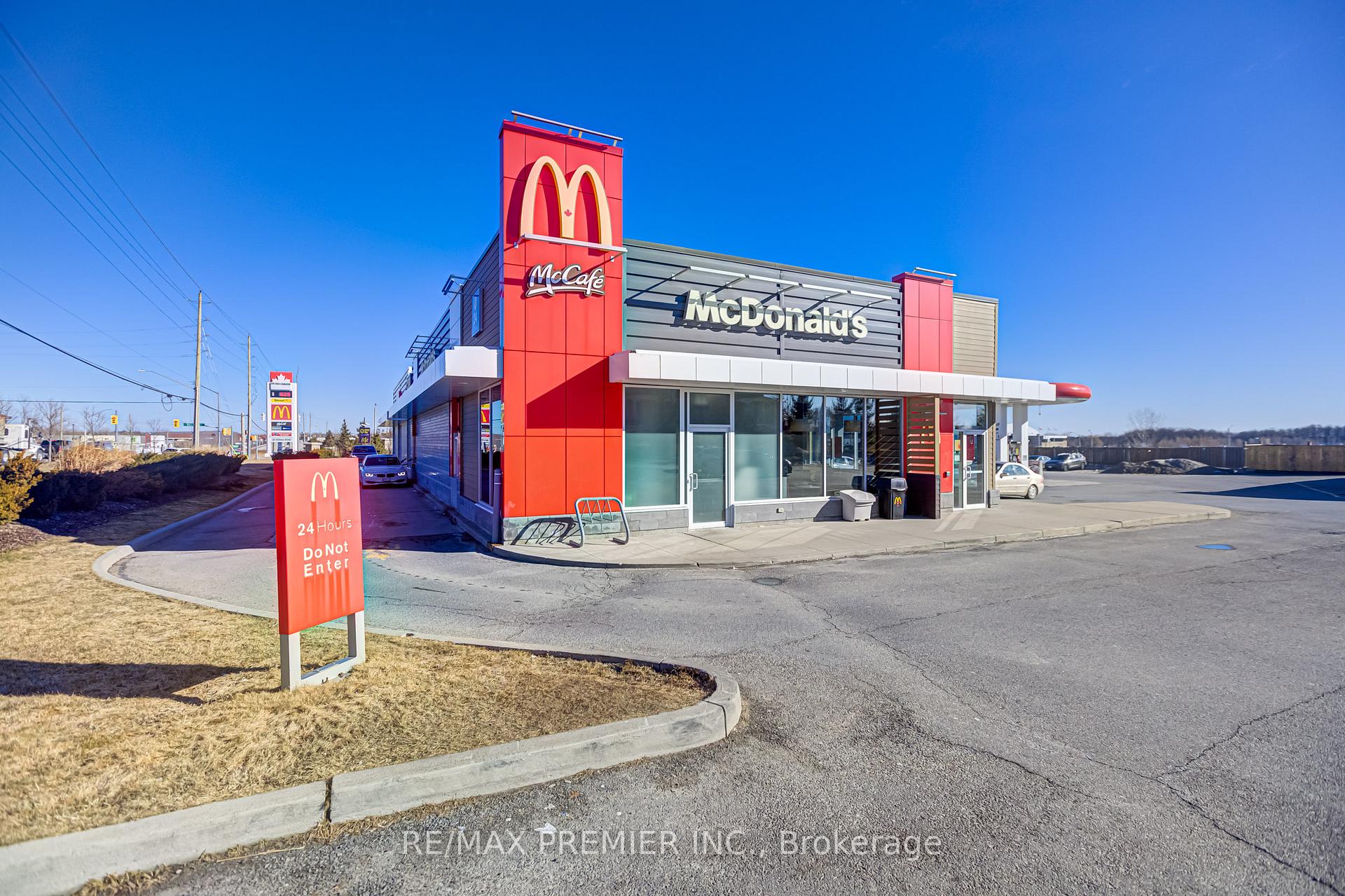 Photo 27 of 50 Dillane Drive, King, Schomberg — HOMEH