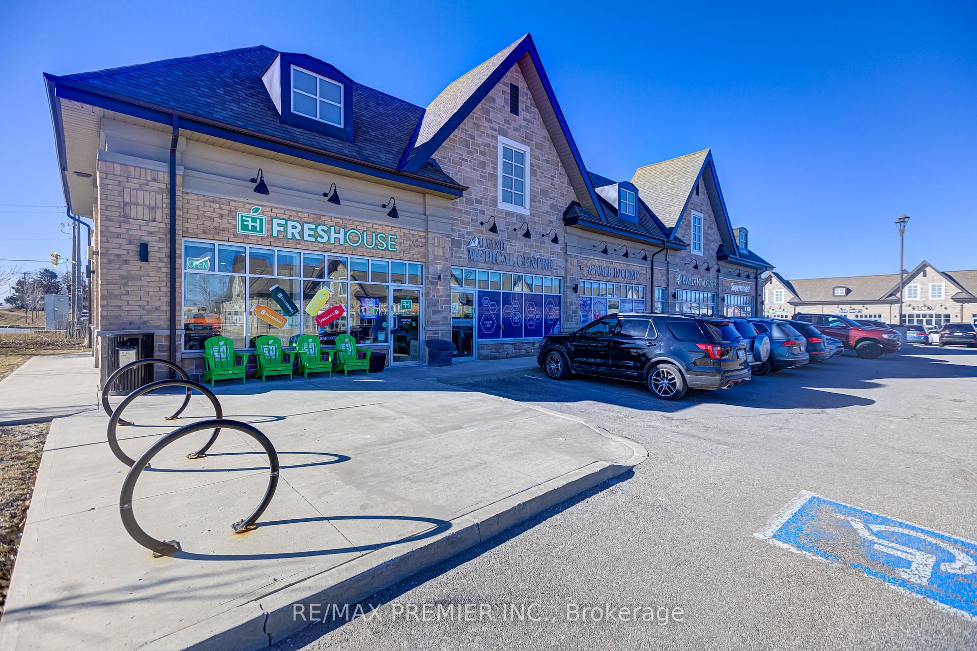 Photo 42 of 50 Dillane Drive, King, Schomberg — HOMEH