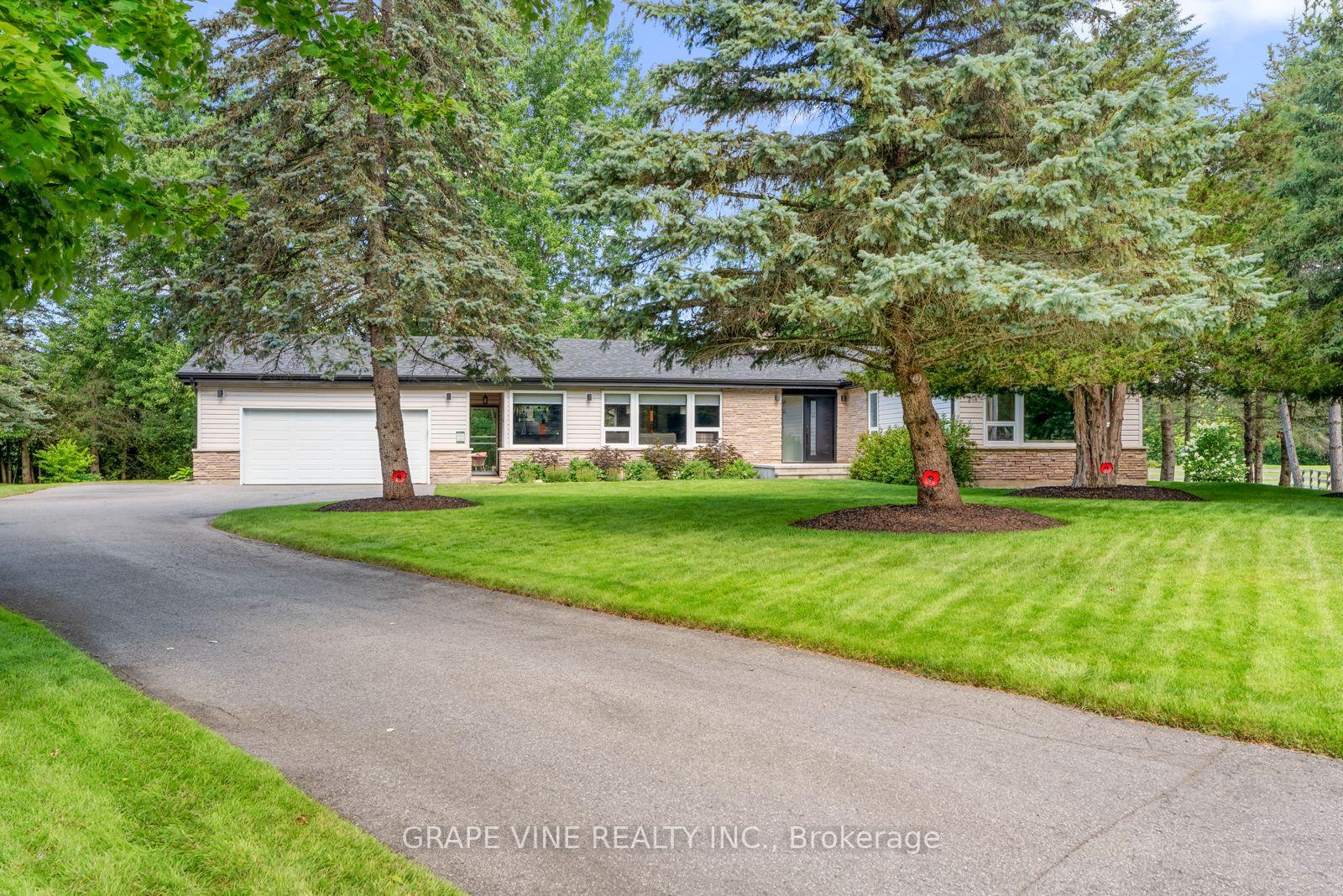 Front of 6486 Woodland Place