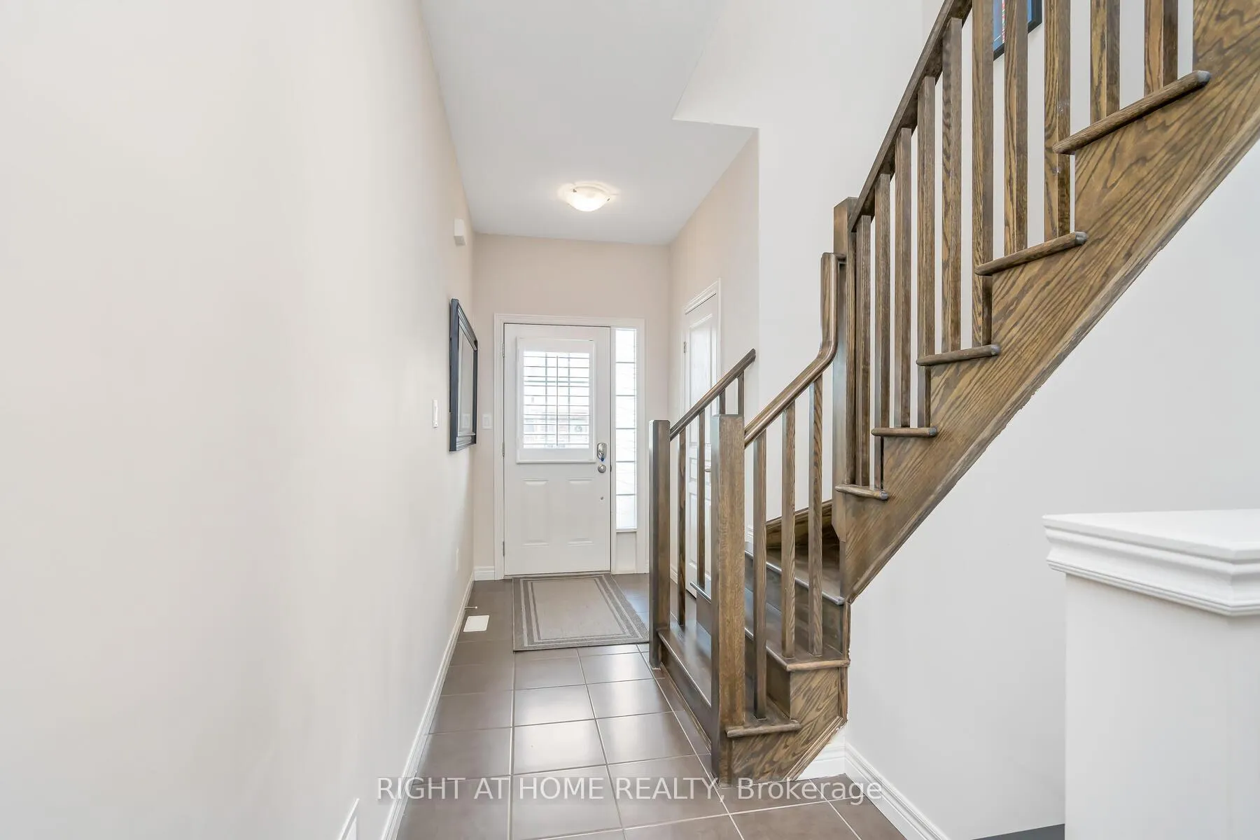 Photo 6 of 27 Hitching Post Ridge, Hamilton, Binbrook — HOMEH