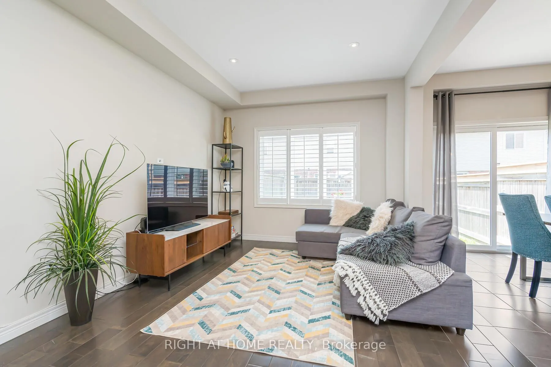 Photo 10 of 27 Hitching Post Ridge, Hamilton, Binbrook — HOMEH
