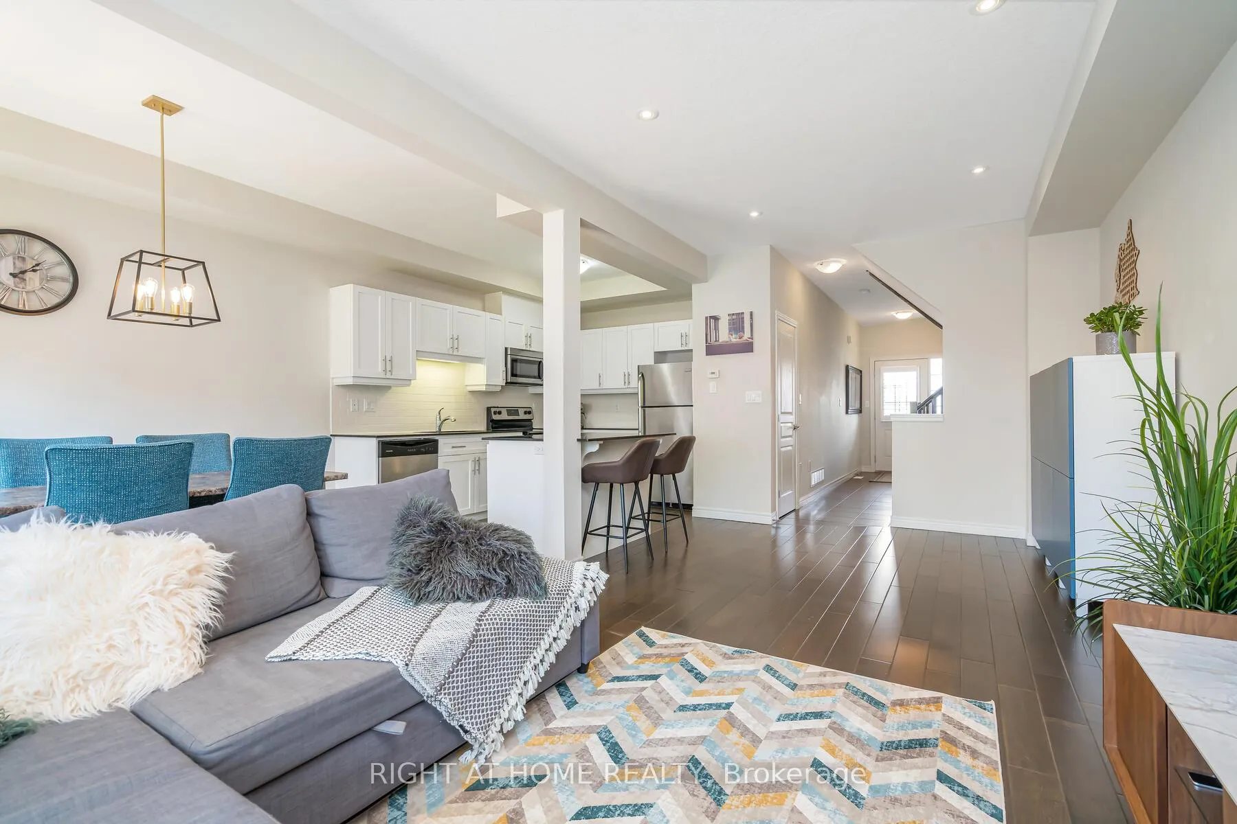 Photo 11 of 27 Hitching Post Ridge, Hamilton, Binbrook — HOMEH