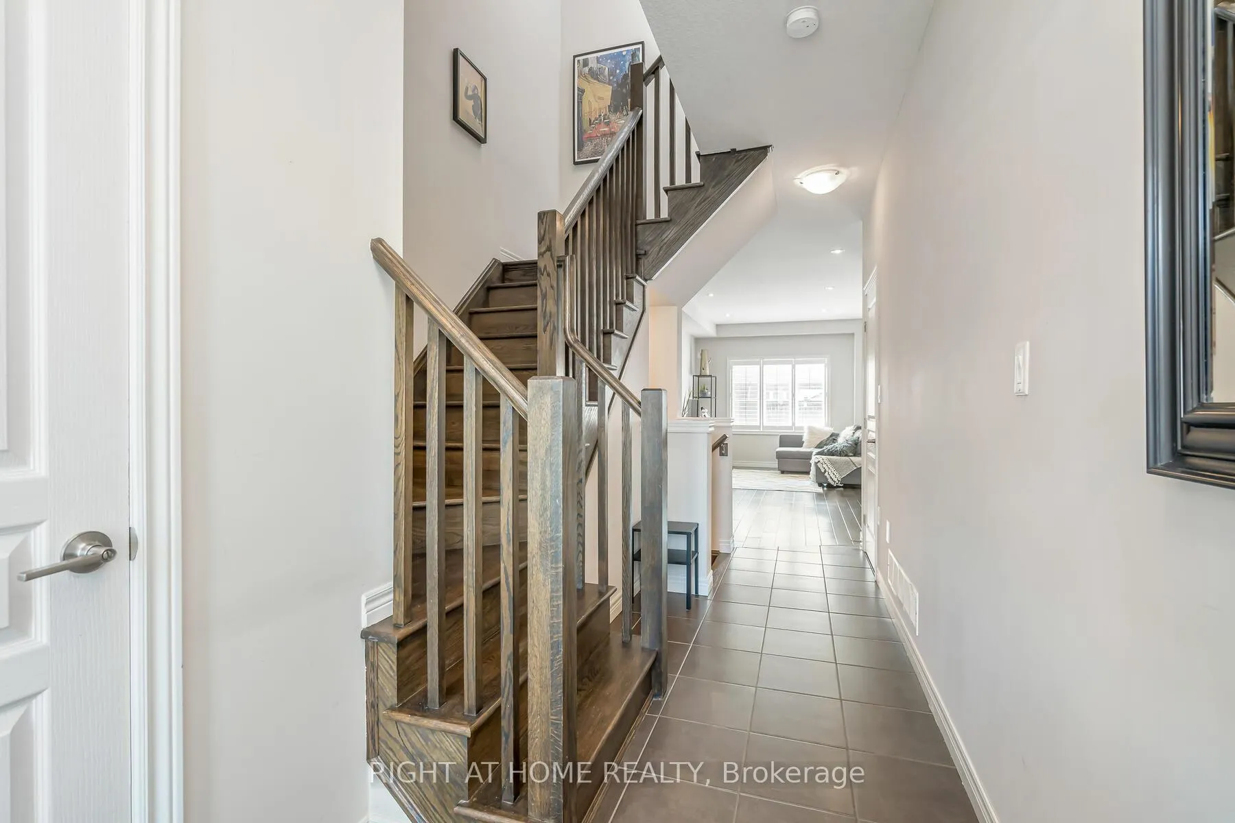 Photo 21 of 27 Hitching Post Ridge, Hamilton, Binbrook — HOMEH