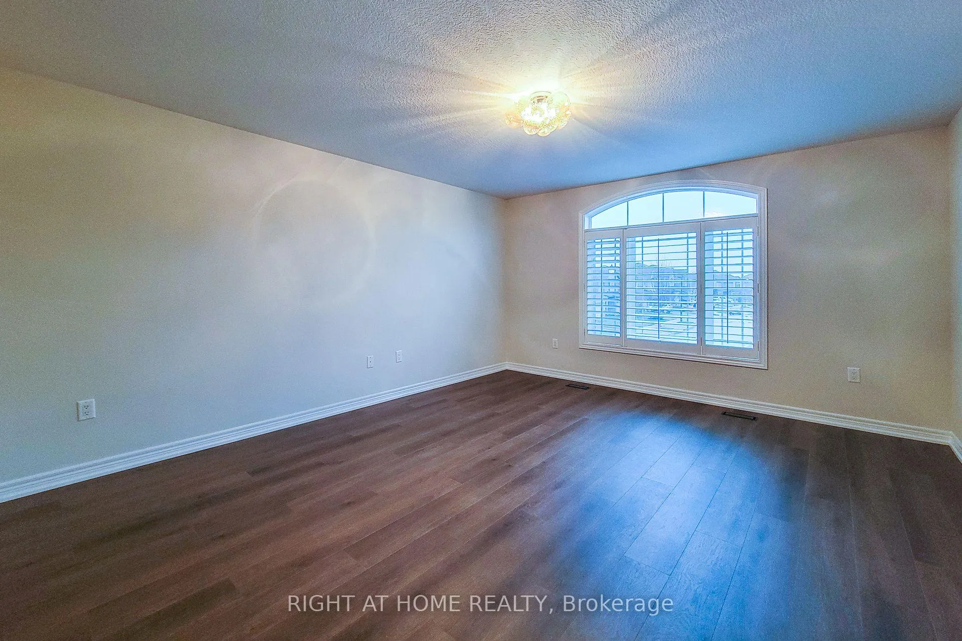 Photo 25 of 27 Hitching Post Ridge, Hamilton, Binbrook — HOMEH
