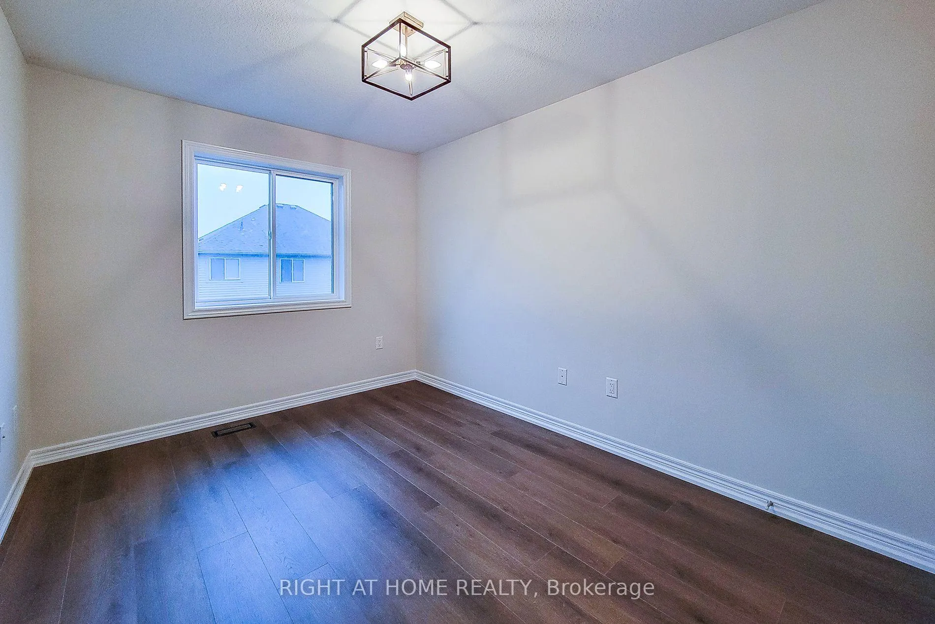 Photo 32 of 27 Hitching Post Ridge, Hamilton, Binbrook — HOMEH