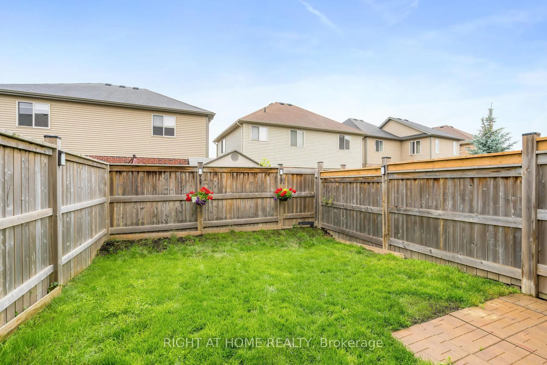 Photo 41 of 27 Hitching Post Ridge, Hamilton, Binbrook — HOMEH