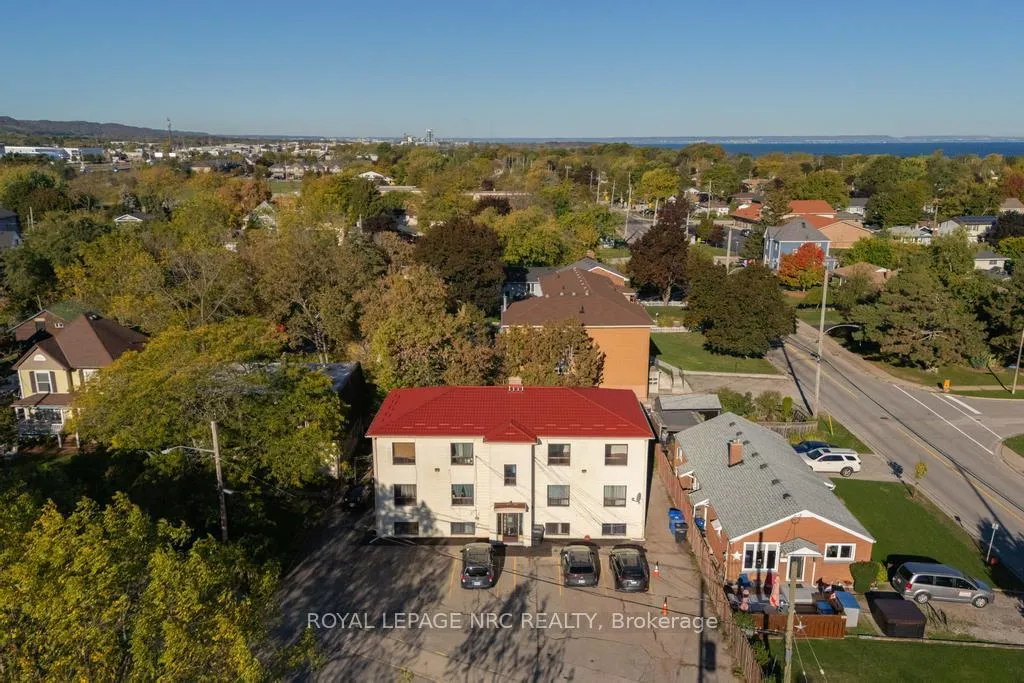 Photo 1 of Unit Unit 1, 389 Elizabeth Street, Grimsby, Grimsby Beach — HOMEH