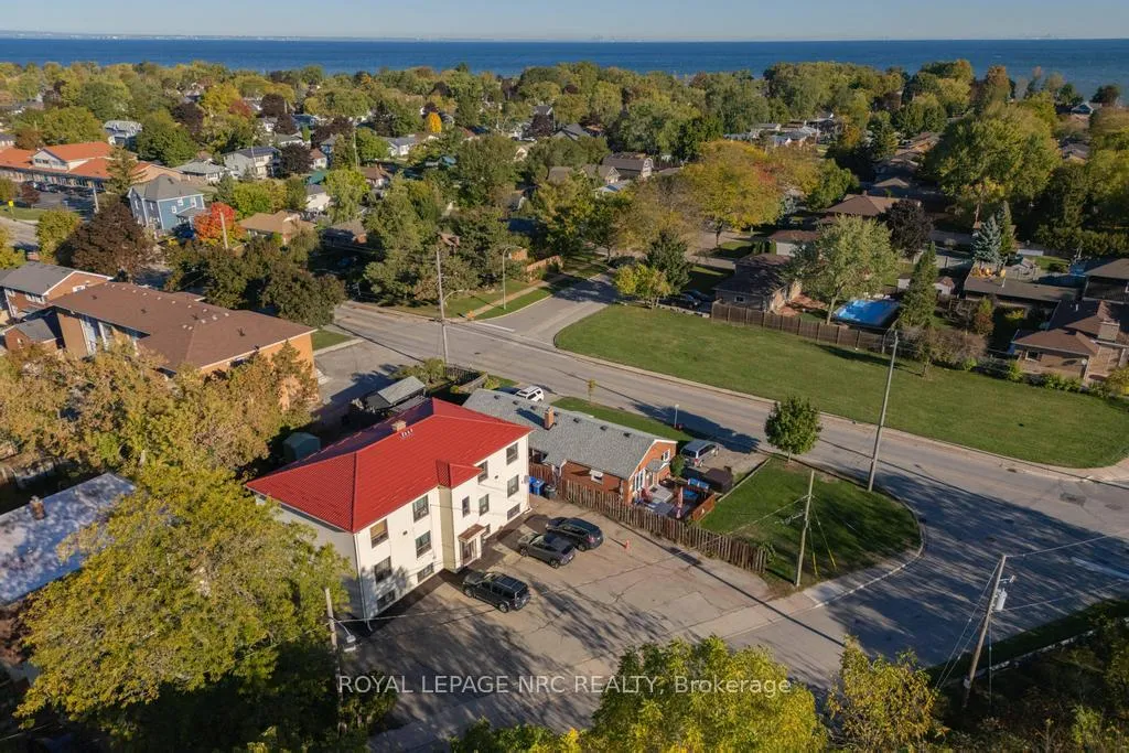 Photo 2 of Unit Unit 1, 389 Elizabeth Street, Grimsby, Grimsby Beach — HOMEH