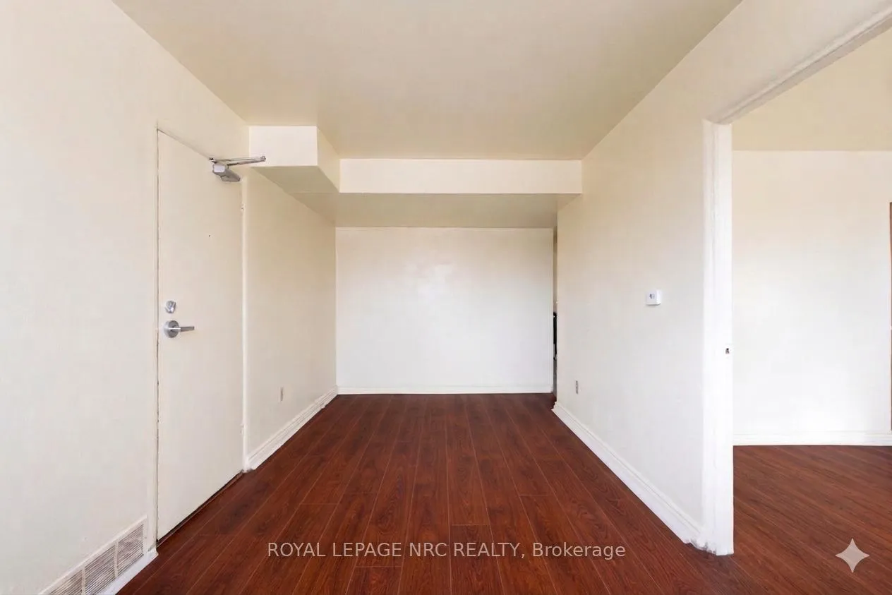Photo 9 of Unit Unit 1, 389 Elizabeth Street, Grimsby, Grimsby Beach — HOMEH