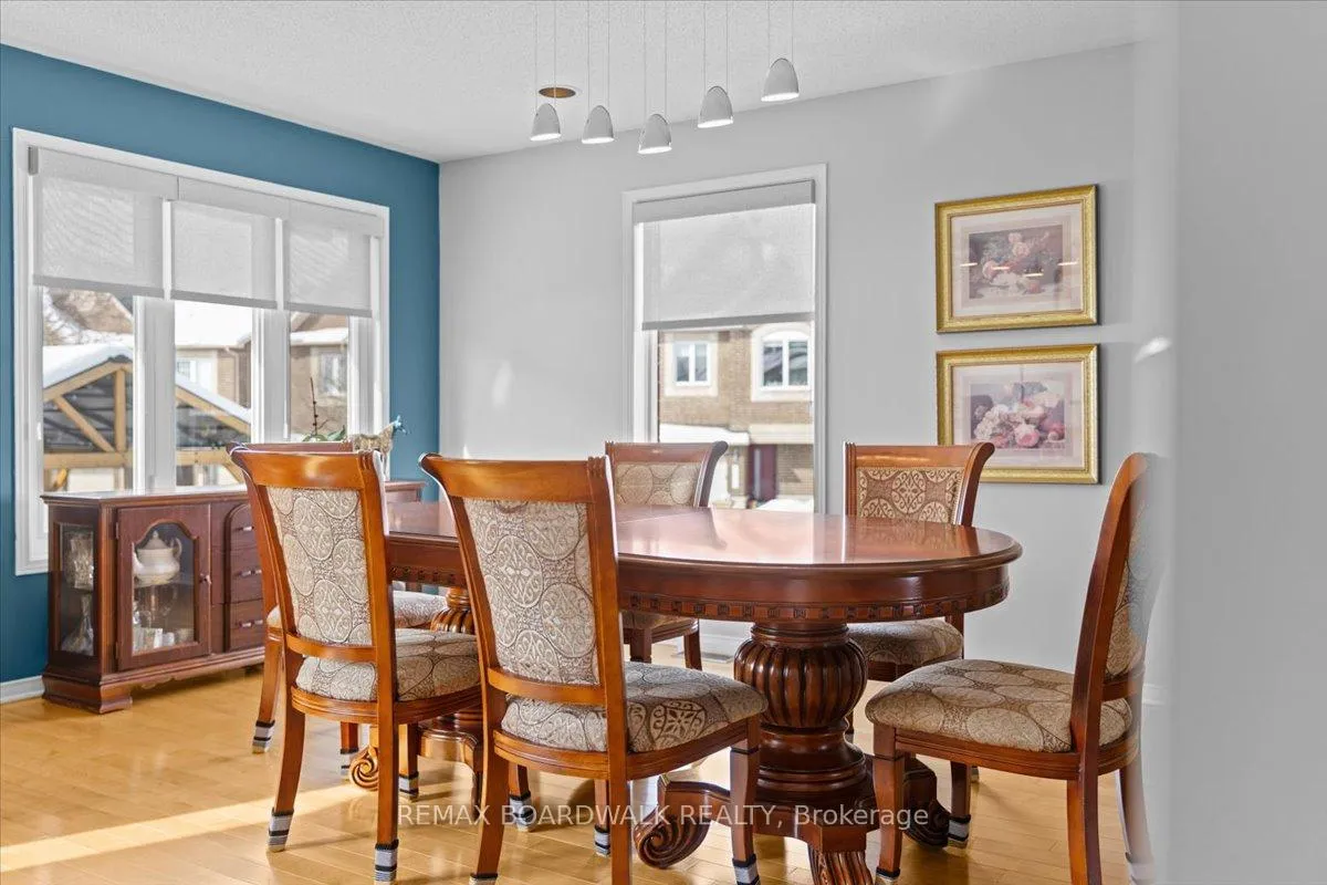 Photo 9 of 6355 Sablewood Place, Ottawa, Chapel Hill — HOMEH