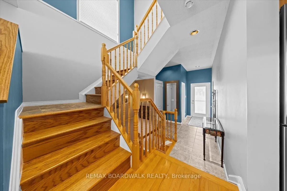 Photo 18 of 6355 Sablewood Place, Ottawa, Chapel Hill — HOMEH