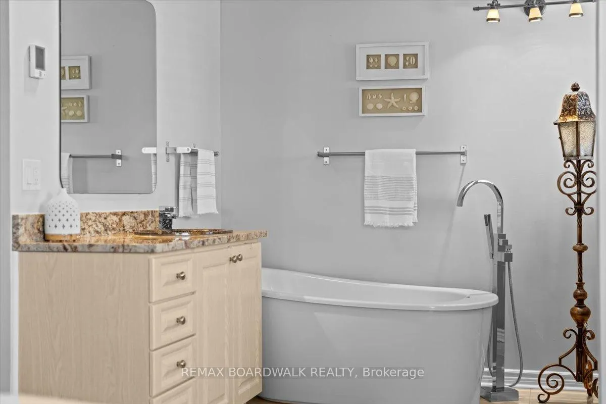 Photo 26 of 6355 Sablewood Place, Ottawa, Chapel Hill — HOMEH