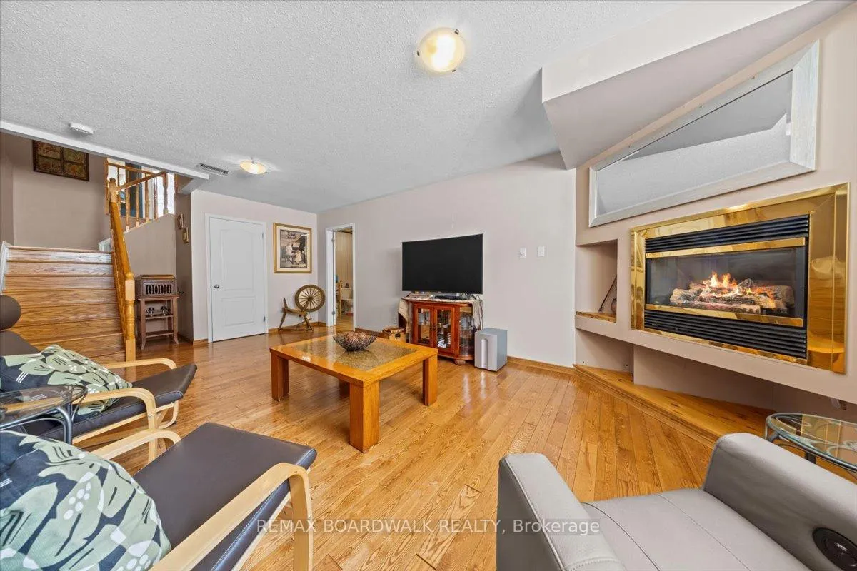 Photo 36 of 6355 Sablewood Place, Ottawa, Chapel Hill — HOMEH