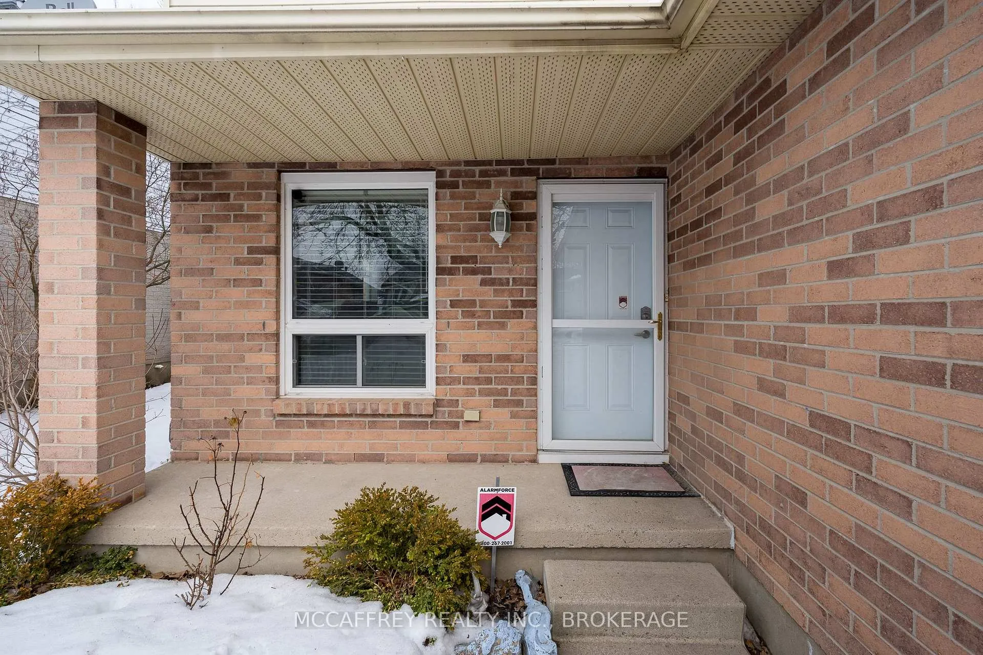 Photo 2 of 932 Heaton Road, Kingston, North of Taylor-Kidd Blvd — HOMEH