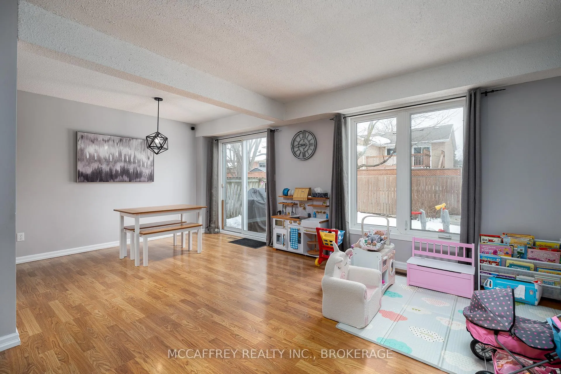 Photo 12 of 932 Heaton Road, Kingston, North of Taylor-Kidd Blvd — HOMEH