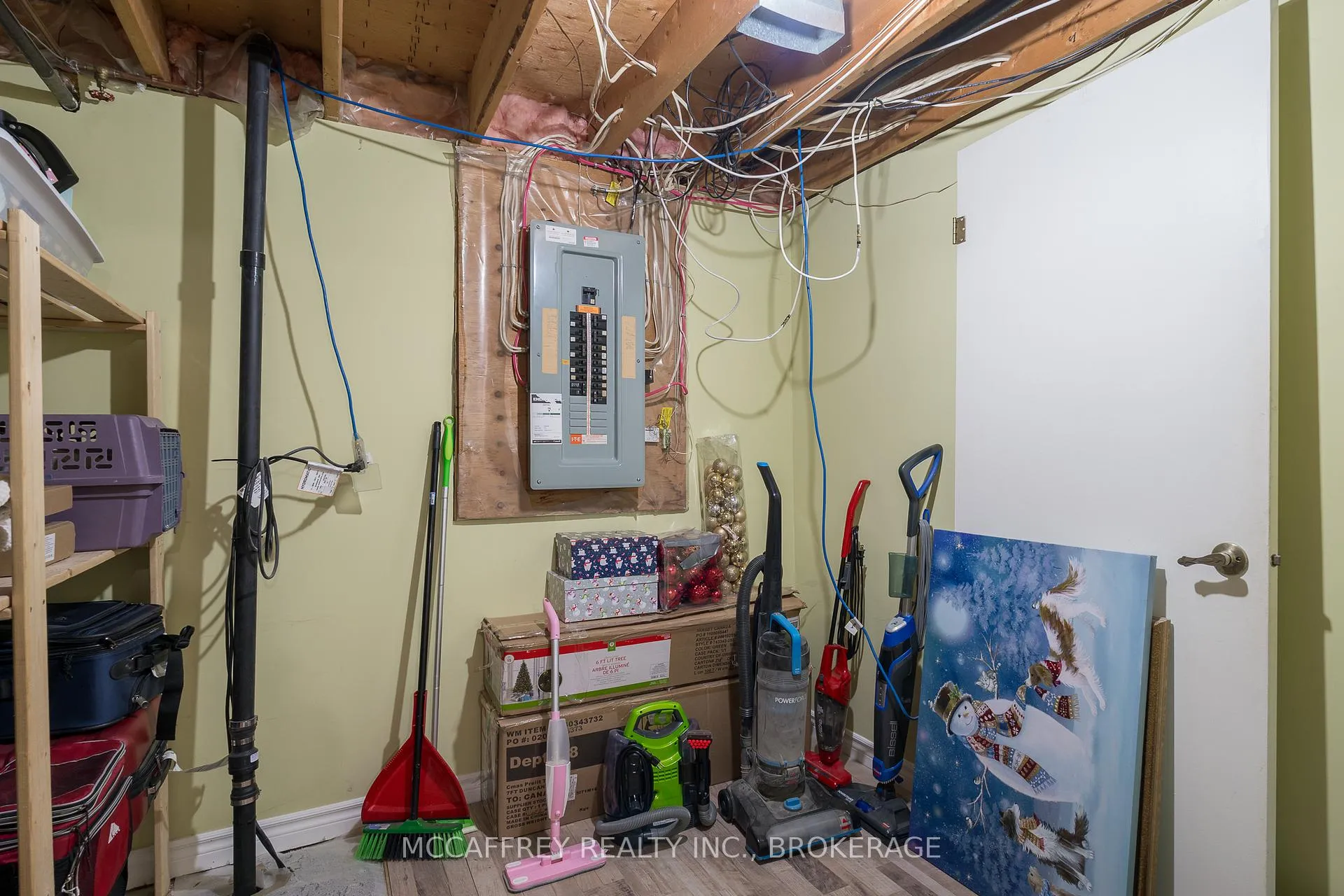 Photo 24 of 932 Heaton Road, Kingston, North of Taylor-Kidd Blvd — HOMEH